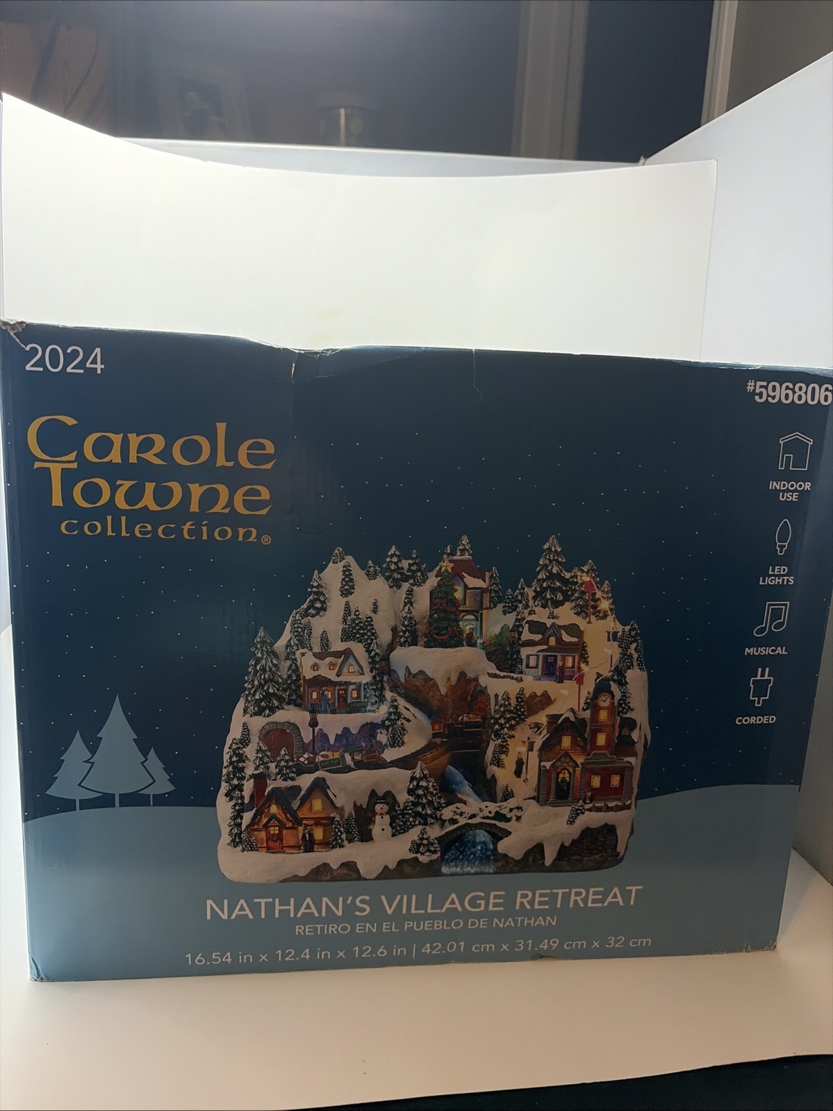 Carole Towne Collection Nathan’s Village Retreat Large Christmas House LED