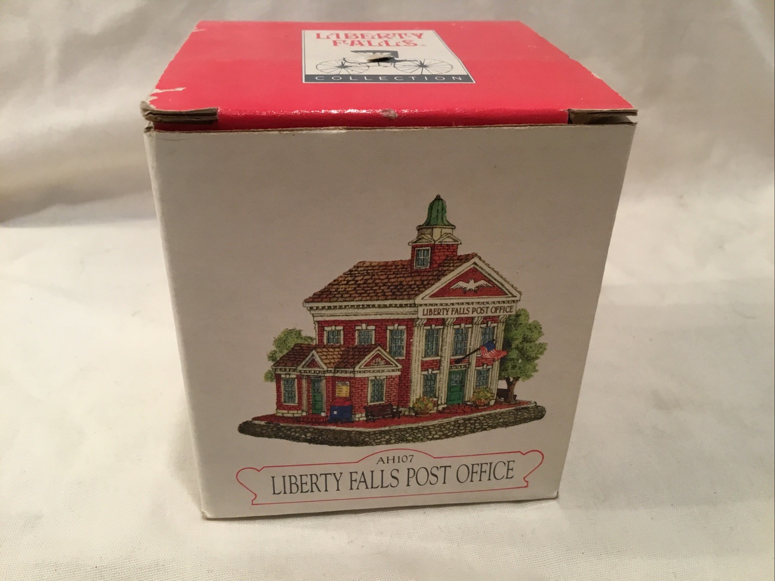 5 Liberty Falls Town Restaurant,Fire Station,Real Estate, Post Office & Pharmacy