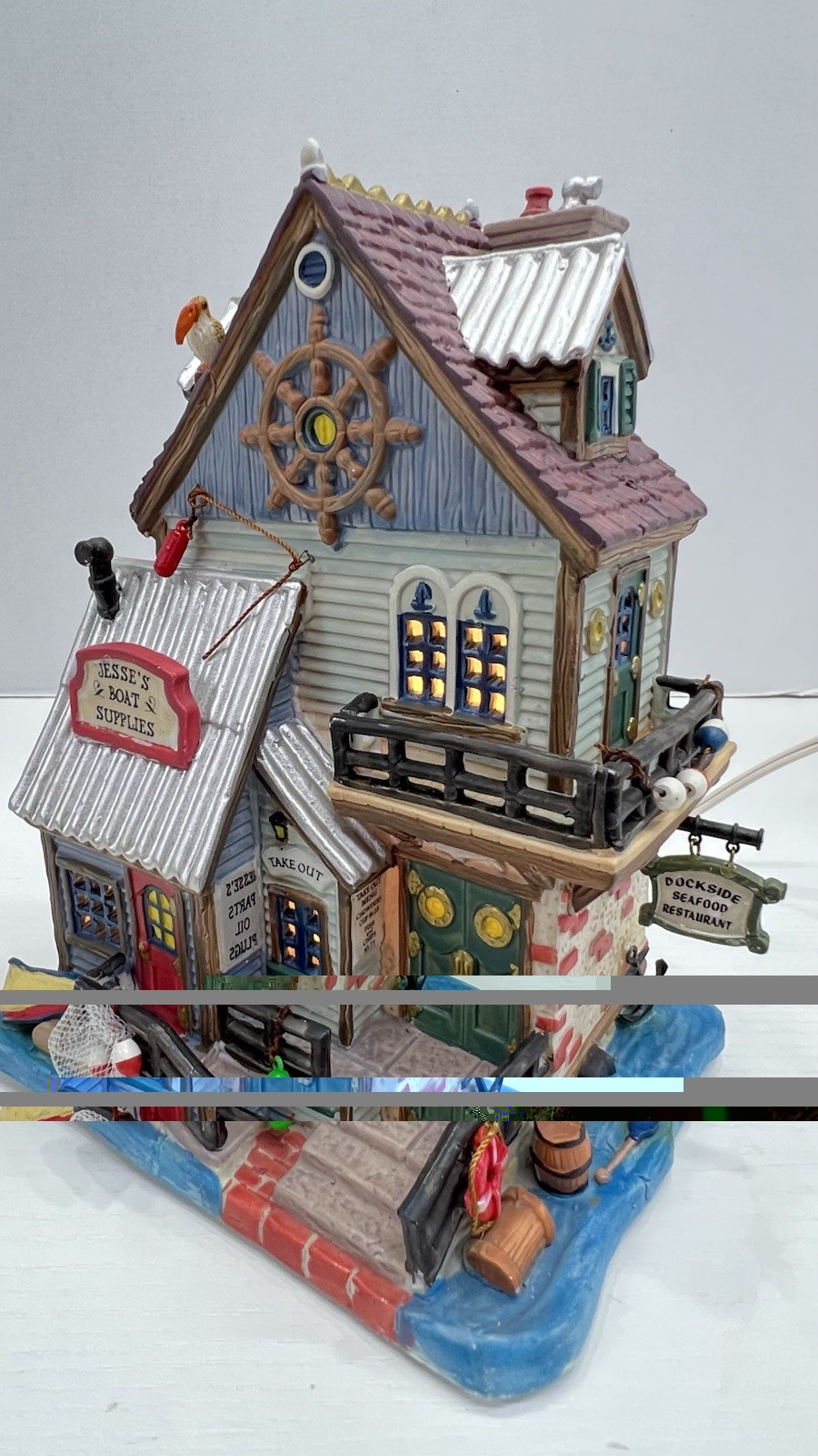 Lemax Plymouth Corners “Jesse’s Boat Supplies & Restaurant” 85698 RARE & NEW !