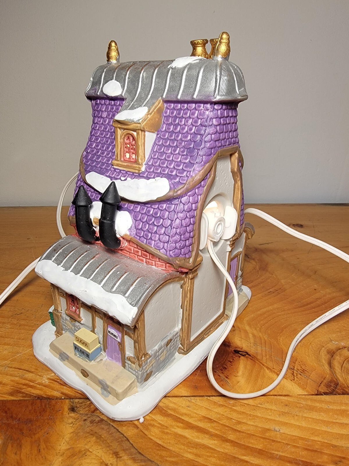 2019 LEMAX “SUGAR PLUM BAKERY” # 95531