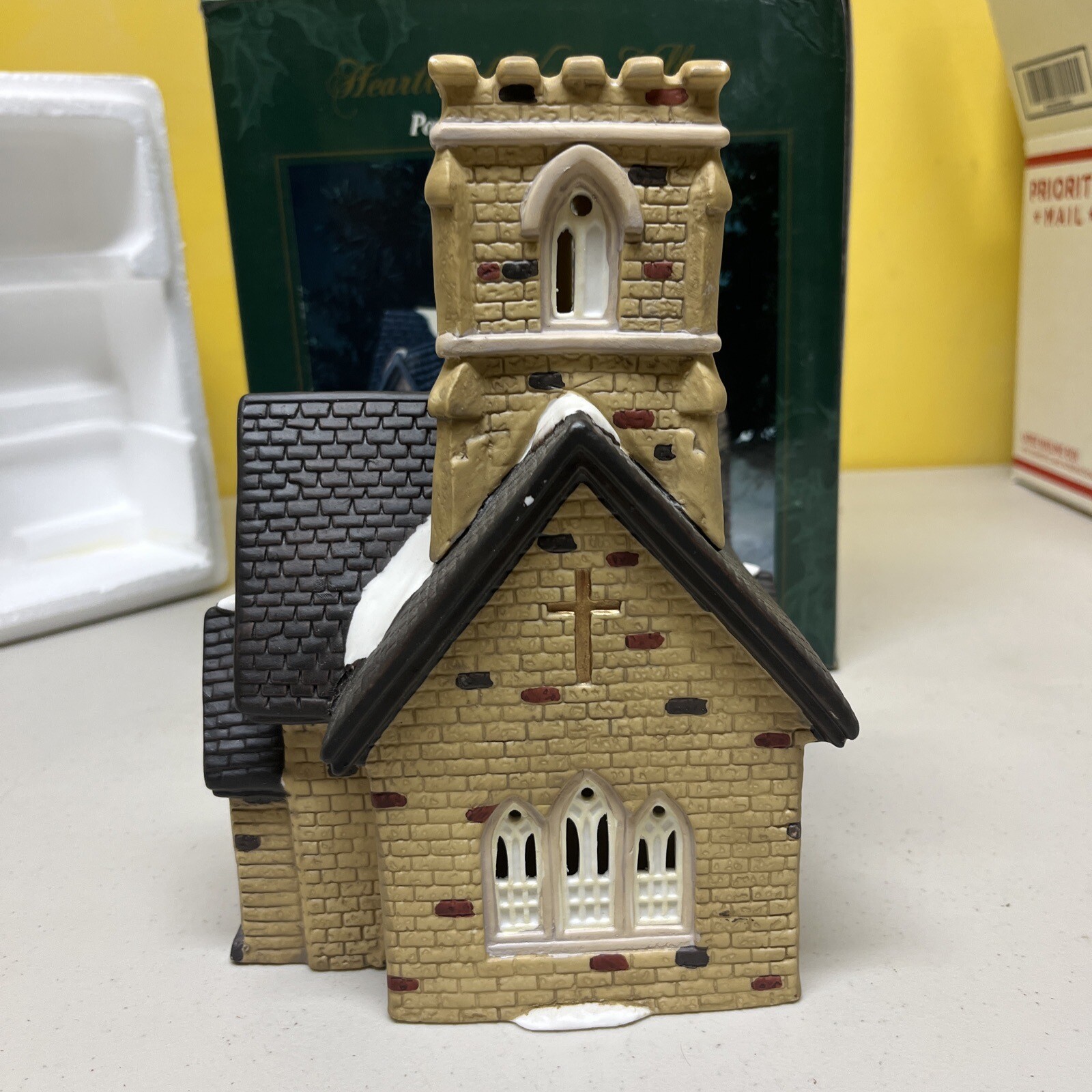 Heartland Valley Village Porcelain Church Hand Painted Christmas NO LIGHT