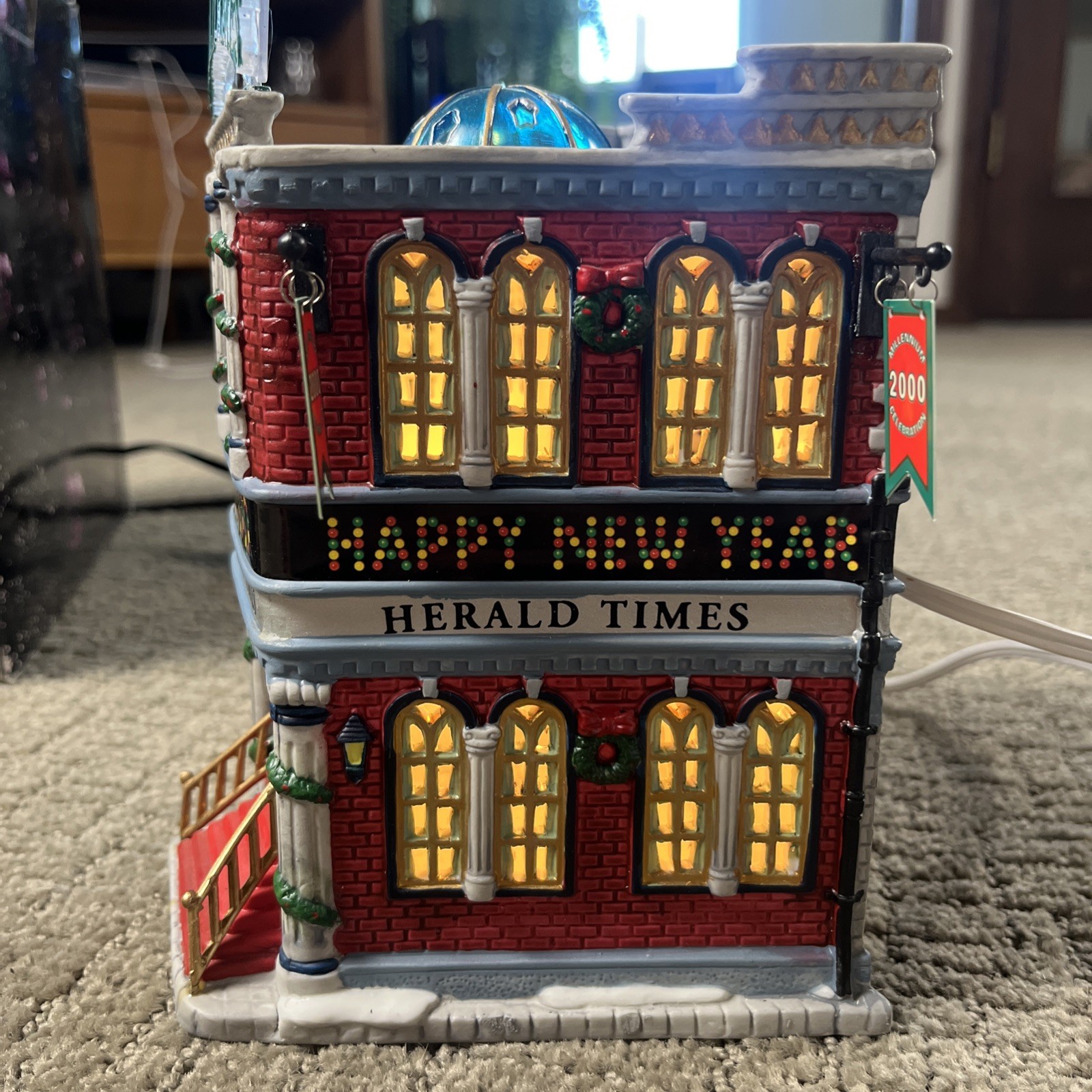 Lemax Christmas Village Collection Millennium 2000 Herald Times Lighted Great