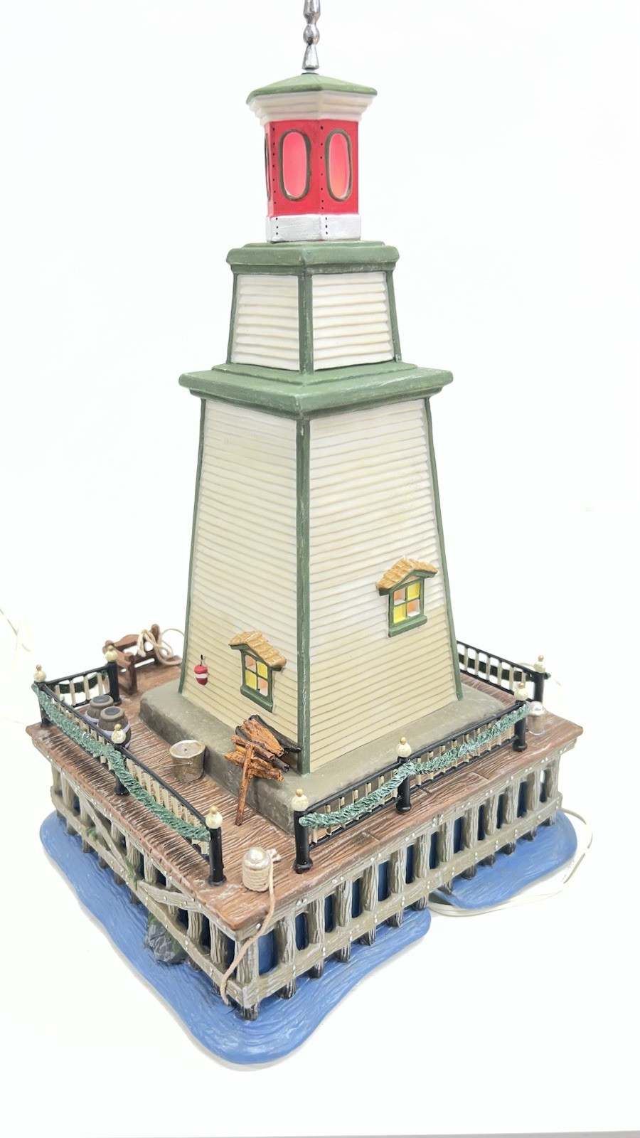 Dept 56 Dickens Village Series Lighthouse Queens Port 58714 Retired 2003