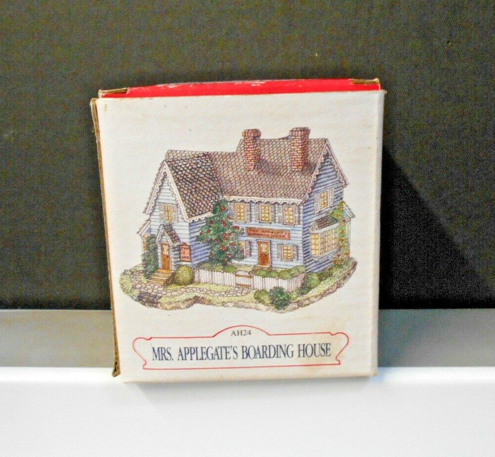 The AMERICAN COLLECTION AH 24 MINI PORCELAIN Mrs . Applegate’s Boarding House