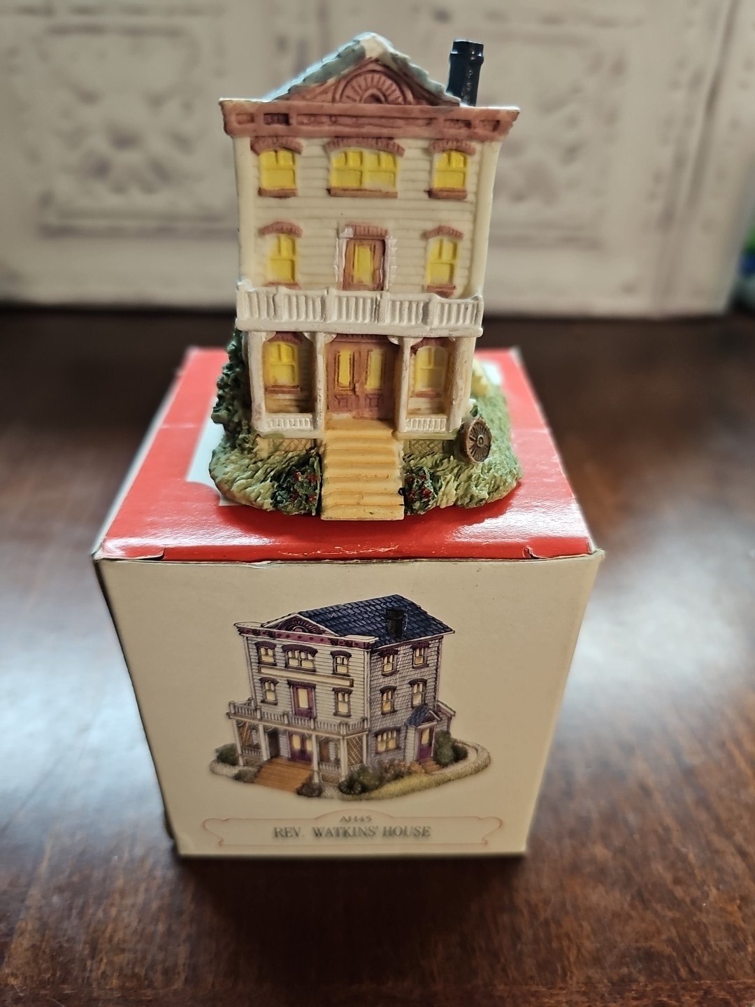 Liberty Falls Rev Watkins’ House AH45 Americana collection 1994 Village Mini