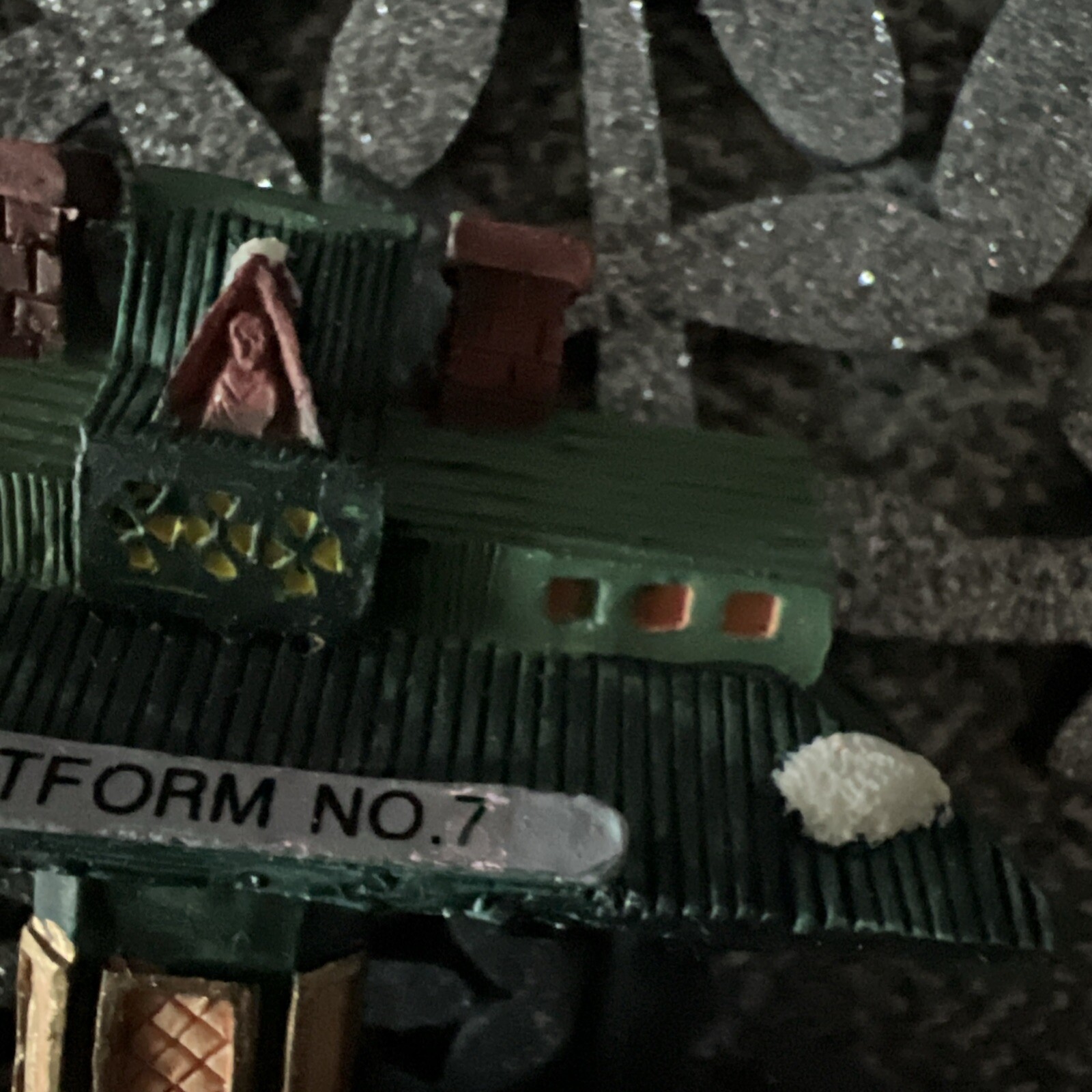 VTG The Christmas House Collection Platform No. 7 Miniature Part Of Village