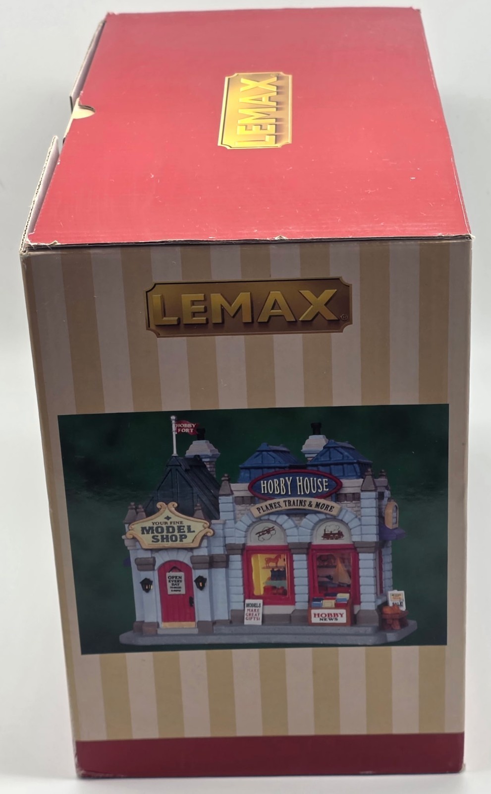 LEMAX 25419 Hobby House NIB Porcelain Lighted Building 2012
