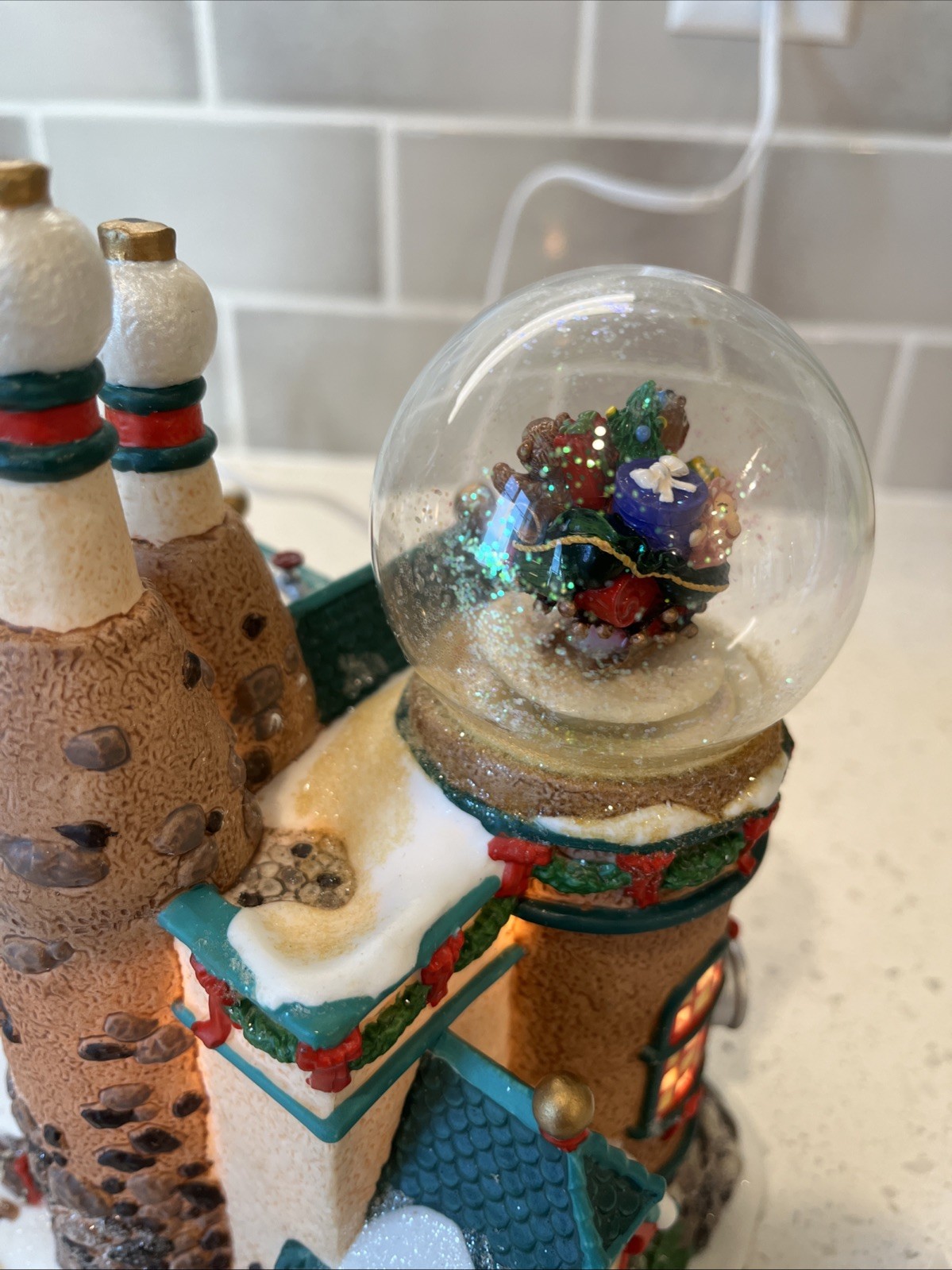 Dept 56 North Pole Series “Flurrys Snowglobe Maker” 56763 Retired Please READ !