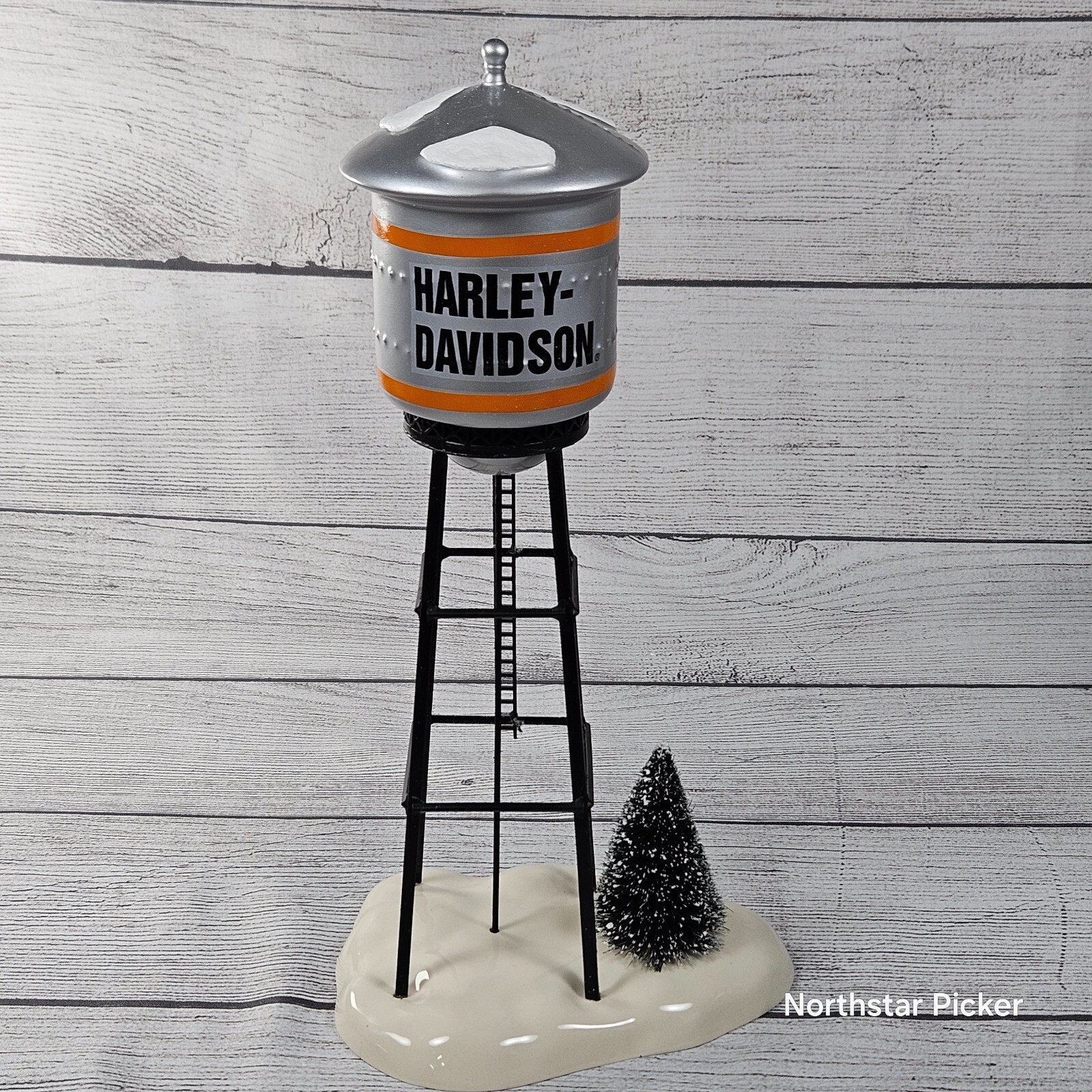 2014 Department 56 Harley Davidson Juneau Ave. Water Tower Village Accessories