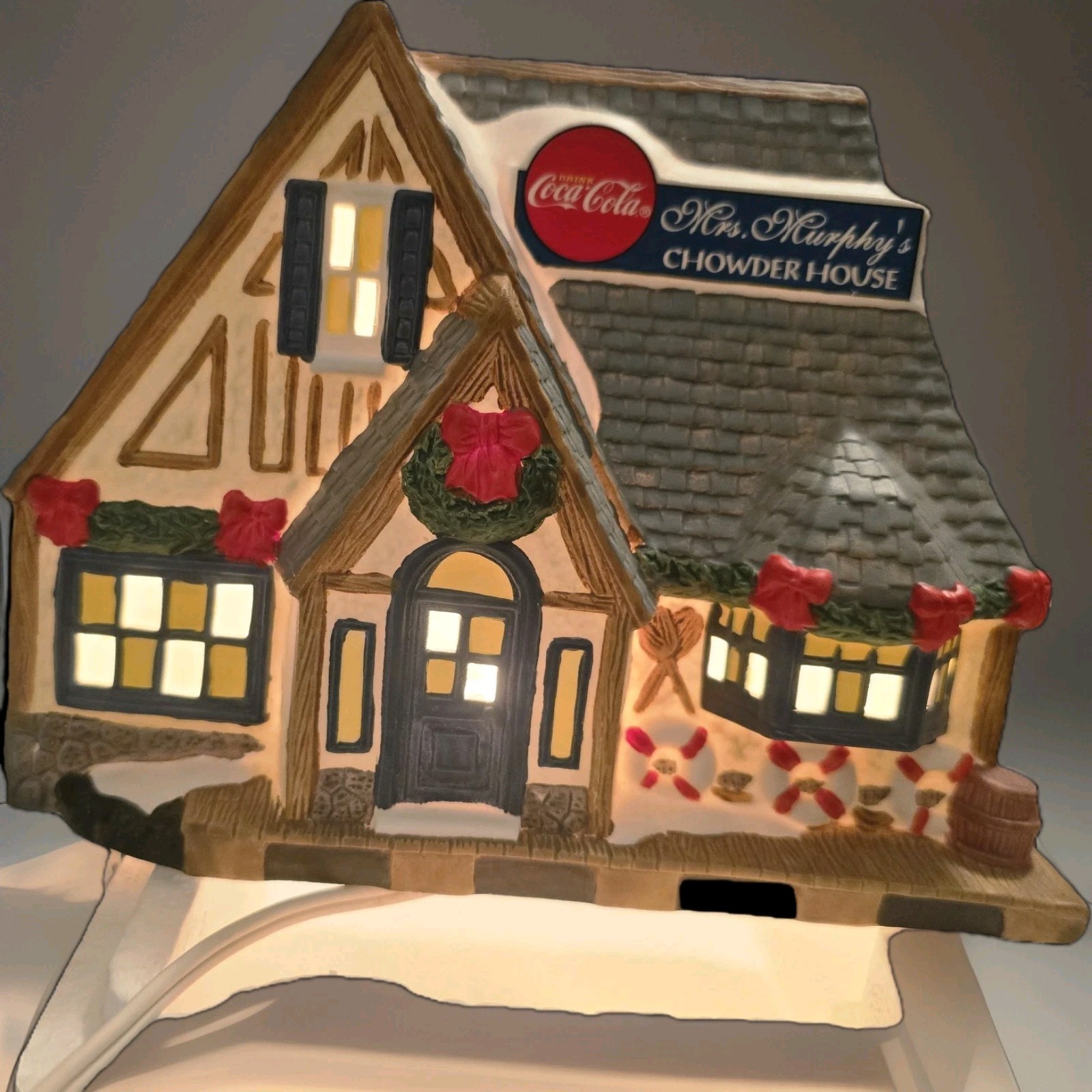 COCA-COLA MRS MURPHYS CHOWDER HOUSE RETIRED Town Square Collection CHRISTMAS