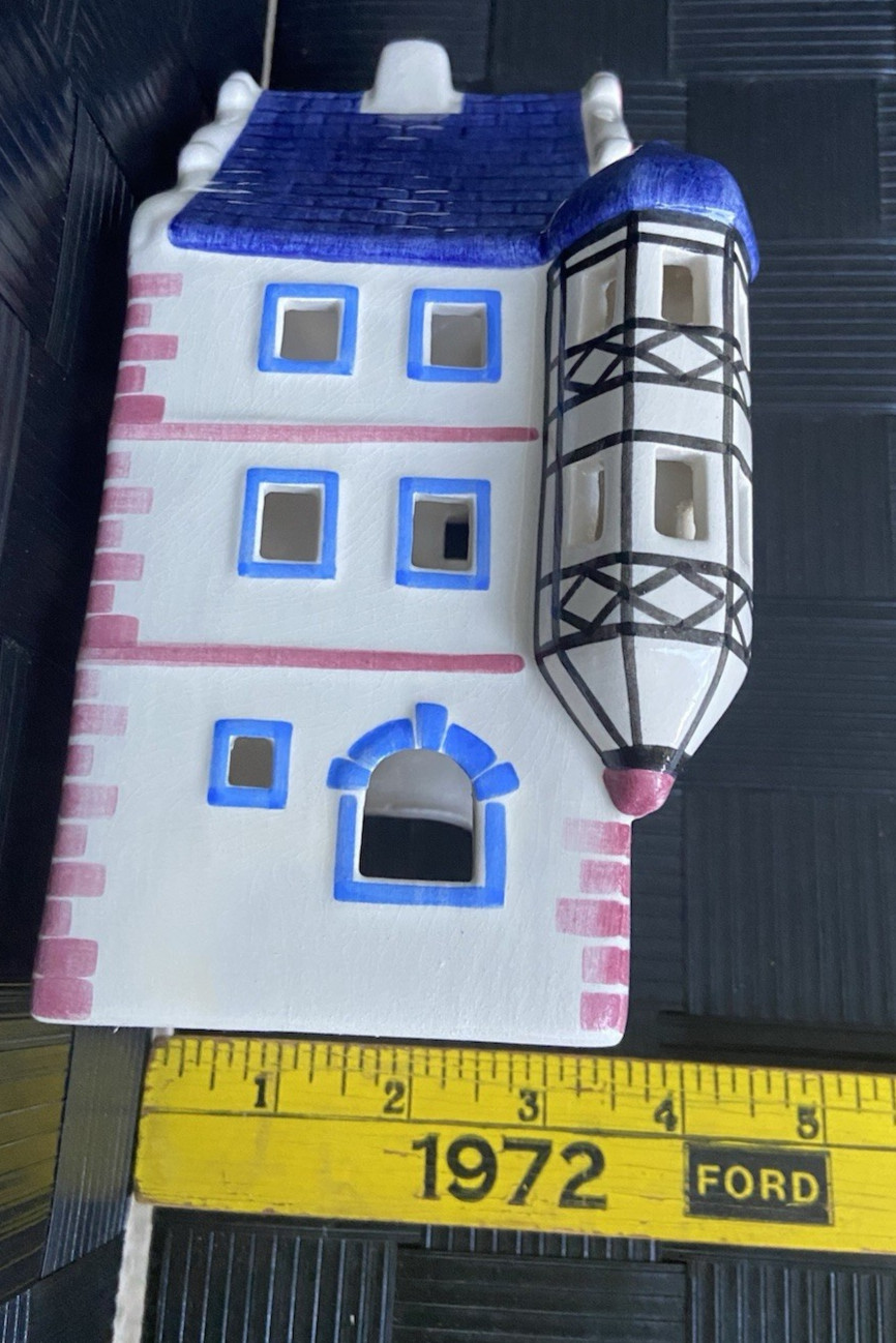 1994 Ursula Leyk Lichthaus German Tea Light Holder~Apotheke Shop w/Oriel Window