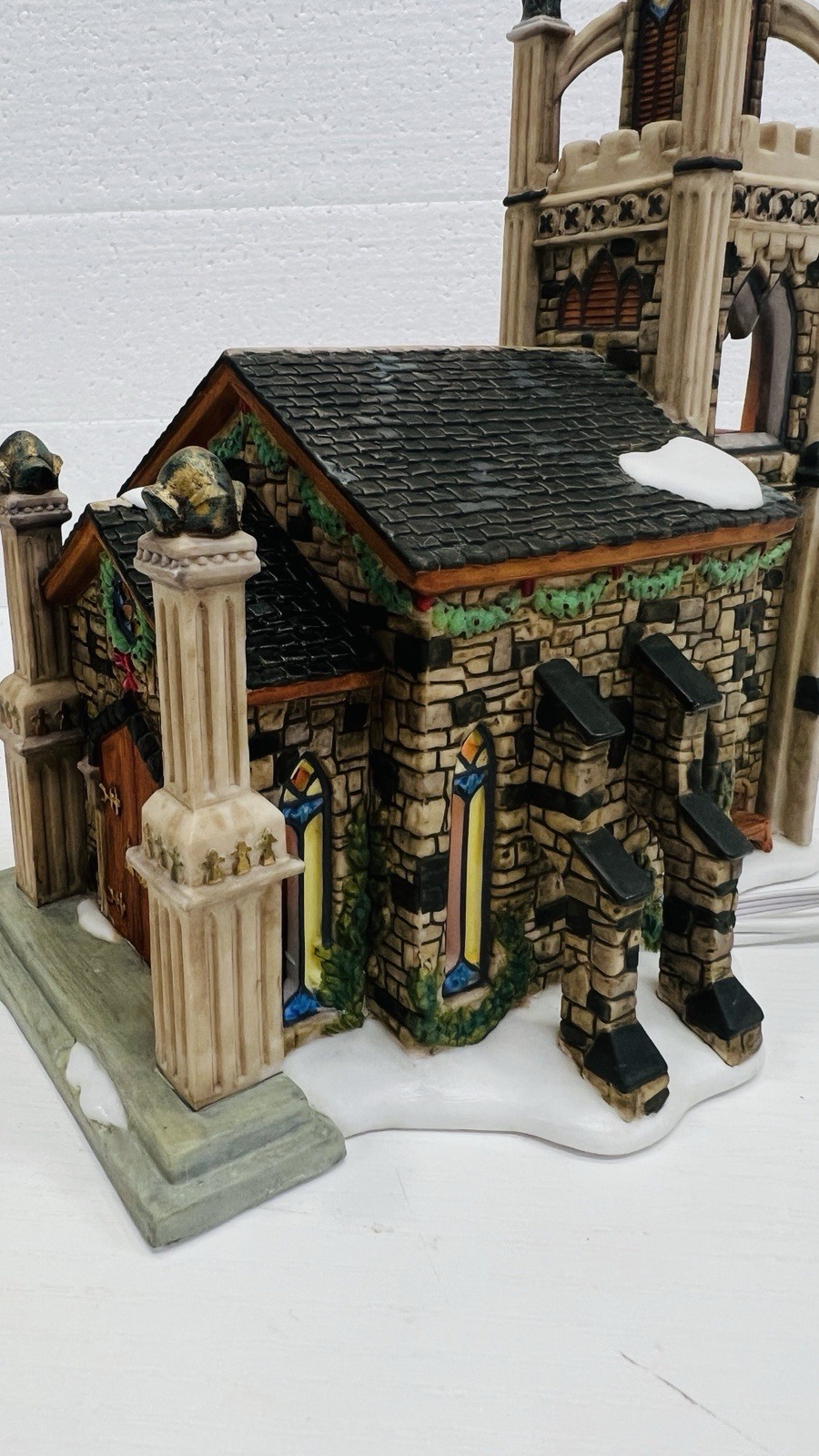 Dept 56 Dickens Village Series “Somerset Valley Church” Gift Set 9 Pc Complete !