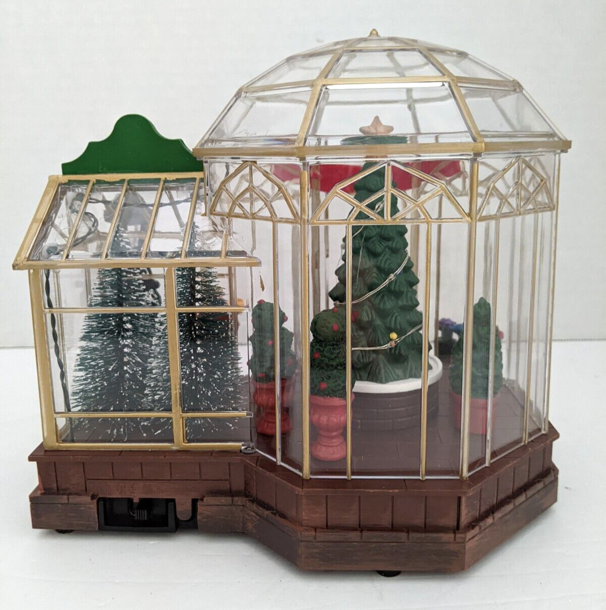 New 2024 Christmas GREENHOUSE by Holiday Time Lights Up & Plays 8 Carols VIDEO