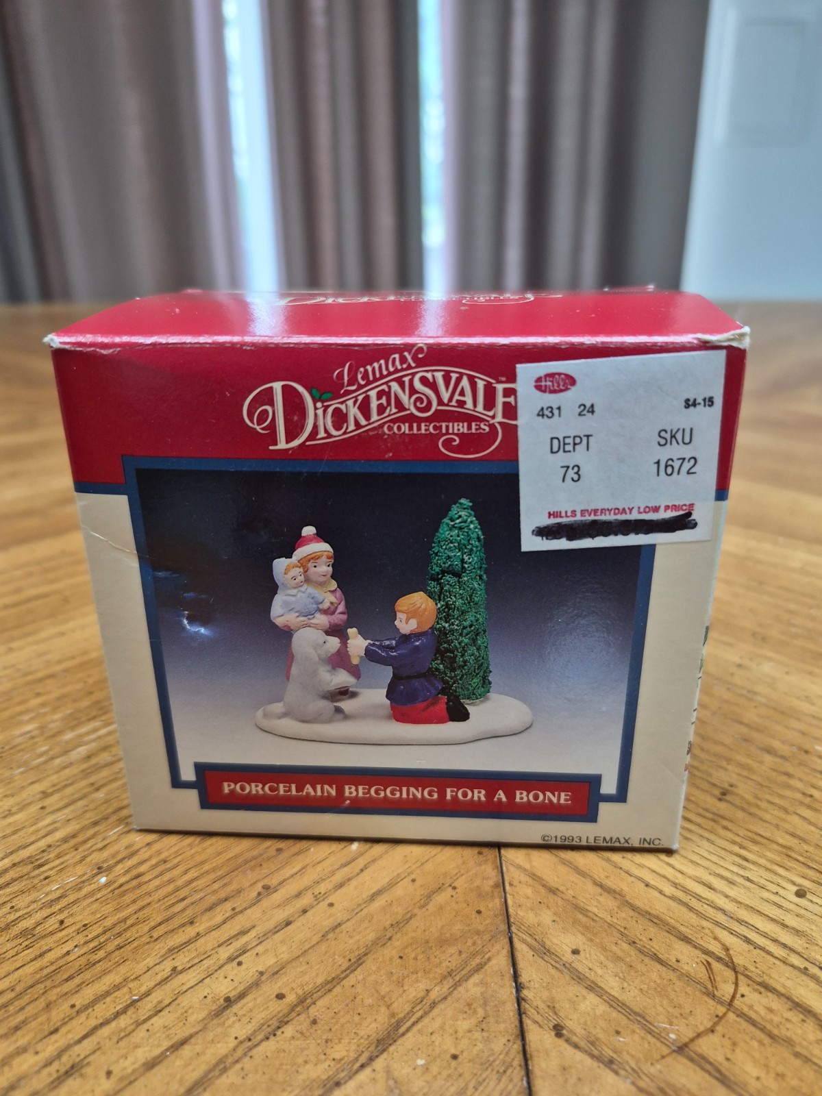 1993 Lemax Dickensvale Porcelain Begging For A Bone