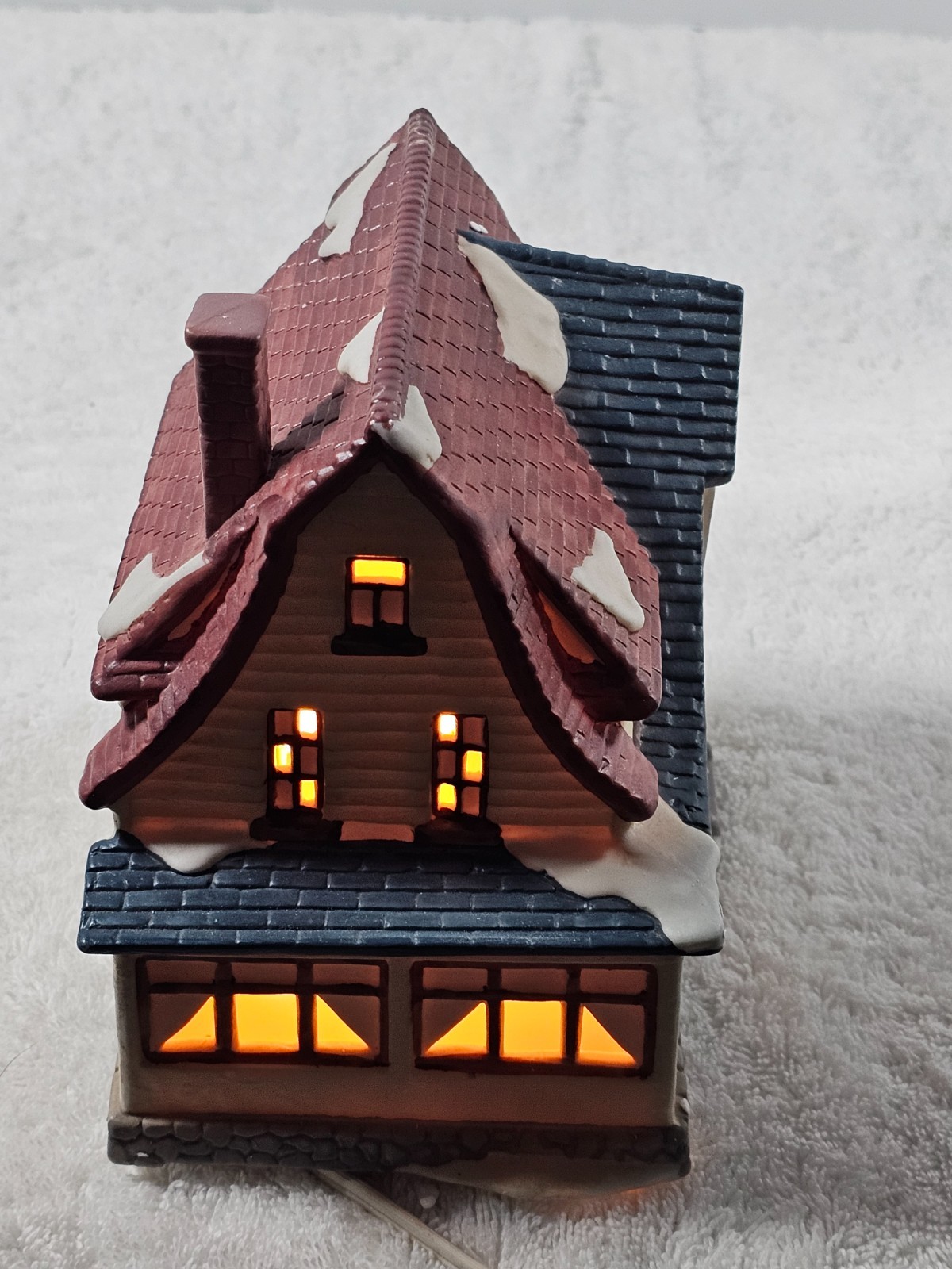 Holiday Expressions Dickens Collectables Porcelain Lighted House 1992 Xmas Town