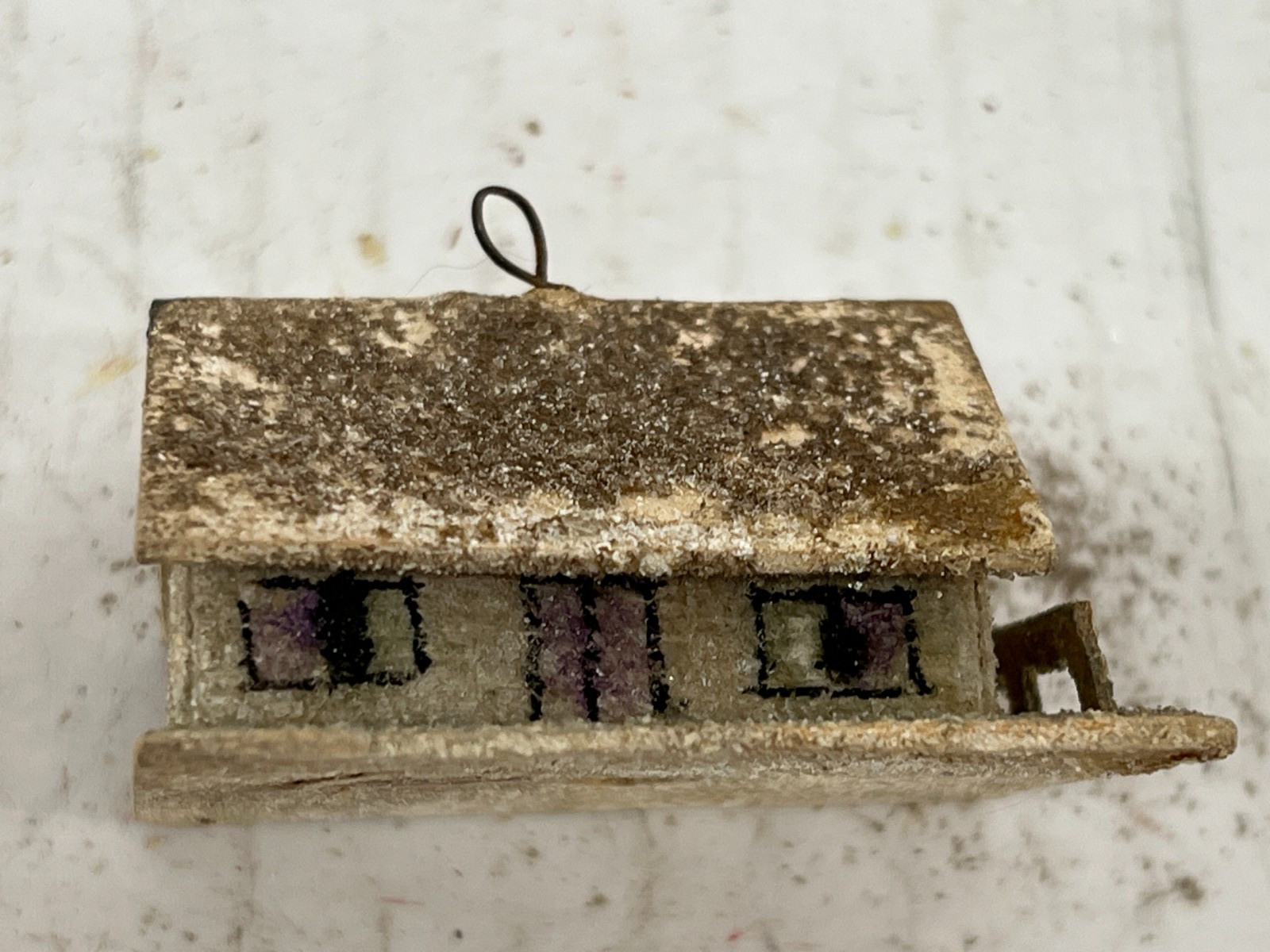 SUPER TINY MINITURE COTTAGE MARKED CZECHOSLOVIKIA ORNAMENT HOUSE PUTZ STYLE