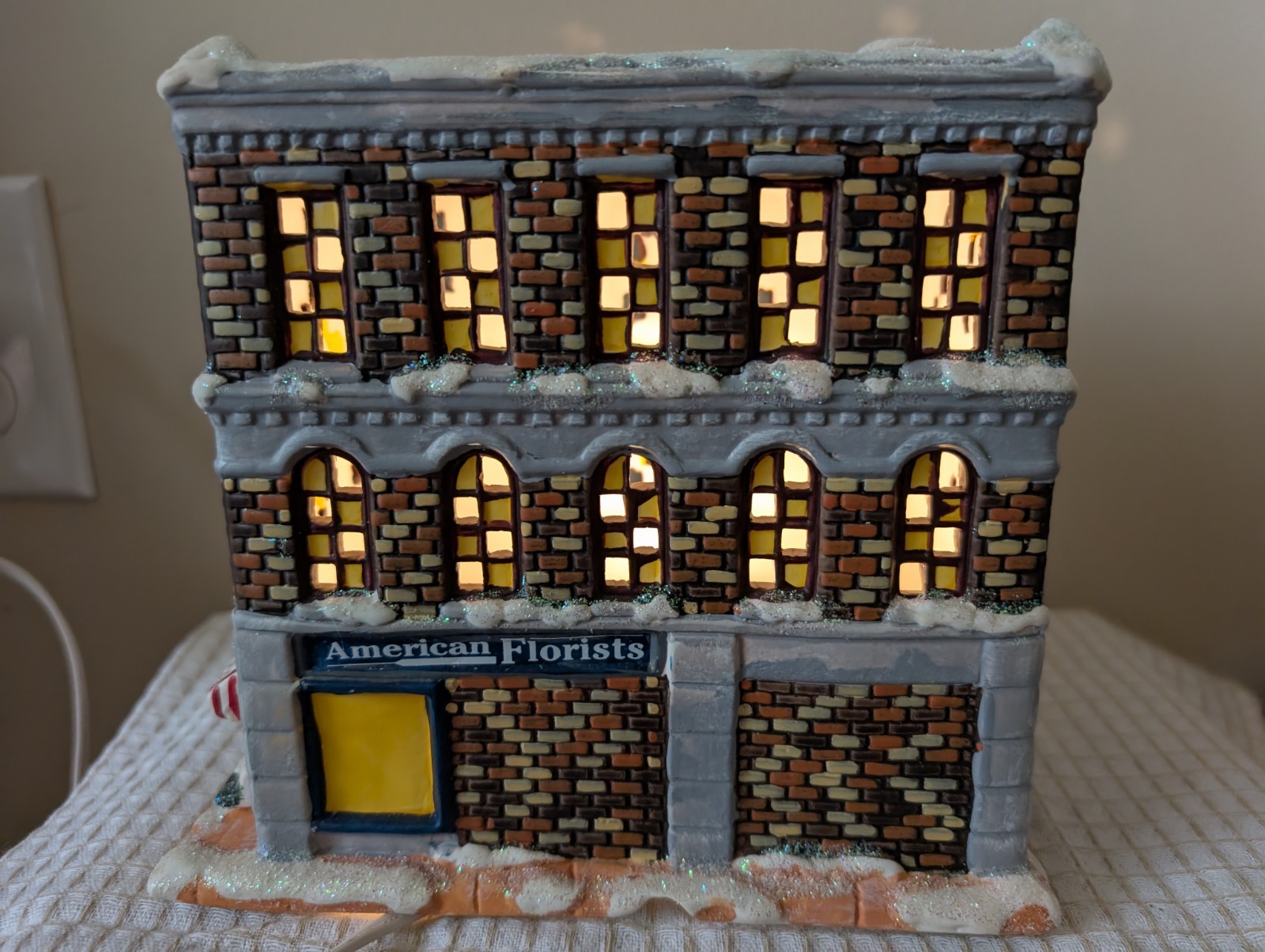 Rare Enesco It’s a Wonderful Life Series 5 “Bedford Falls Florist Shop” 1/4