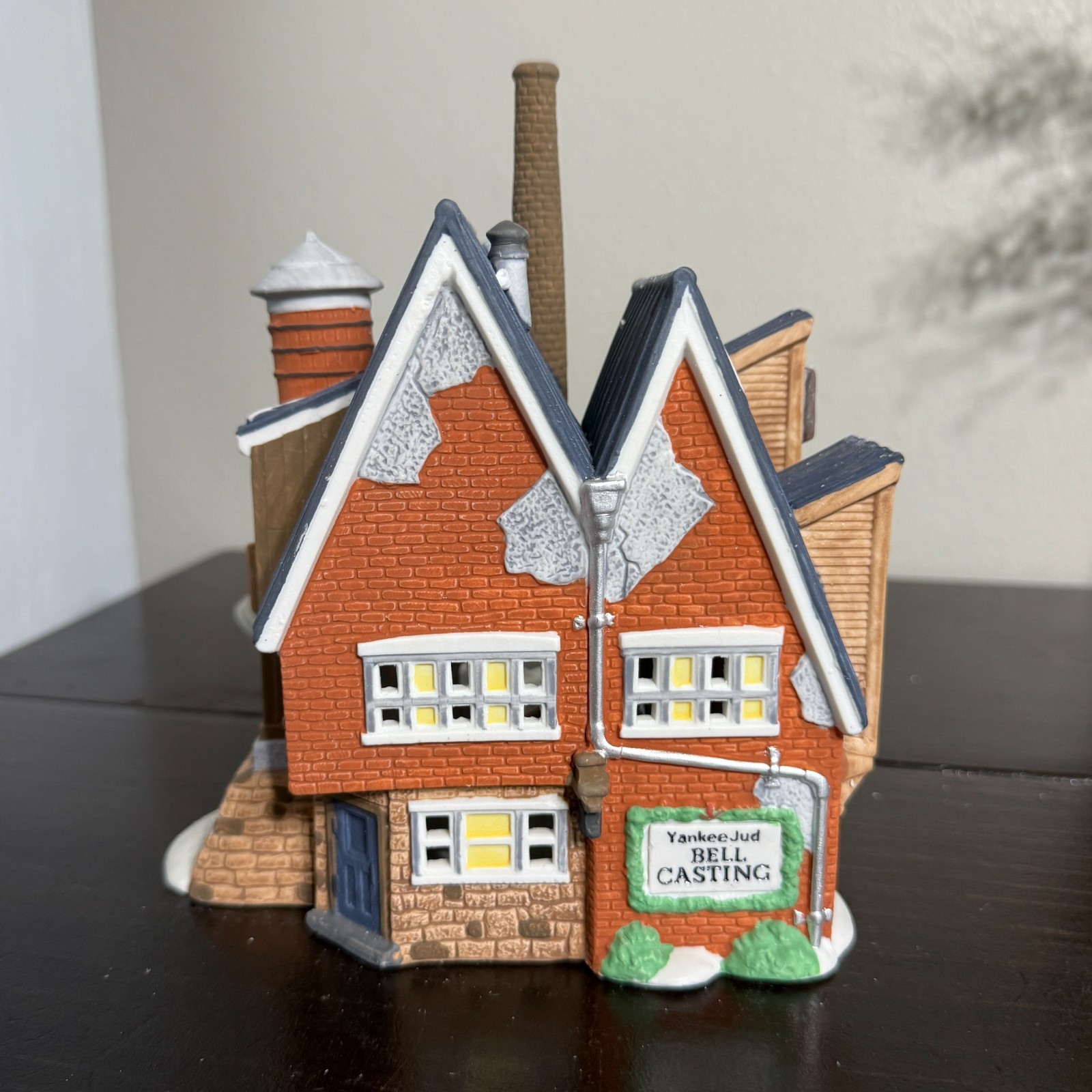 Department 56-HERITAGE New England Village Series YANKEE JUD BELL CASTING 5643-0