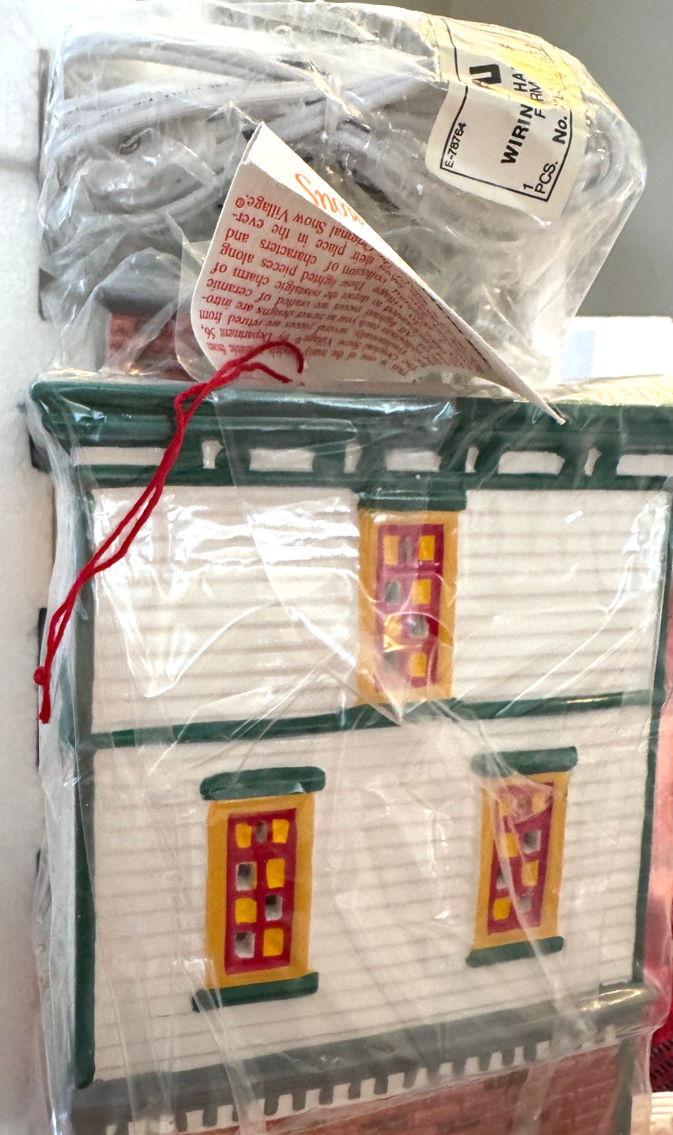 SECRET GARDEN FLORIST # 54485 Retired Dept 56 Snow Village