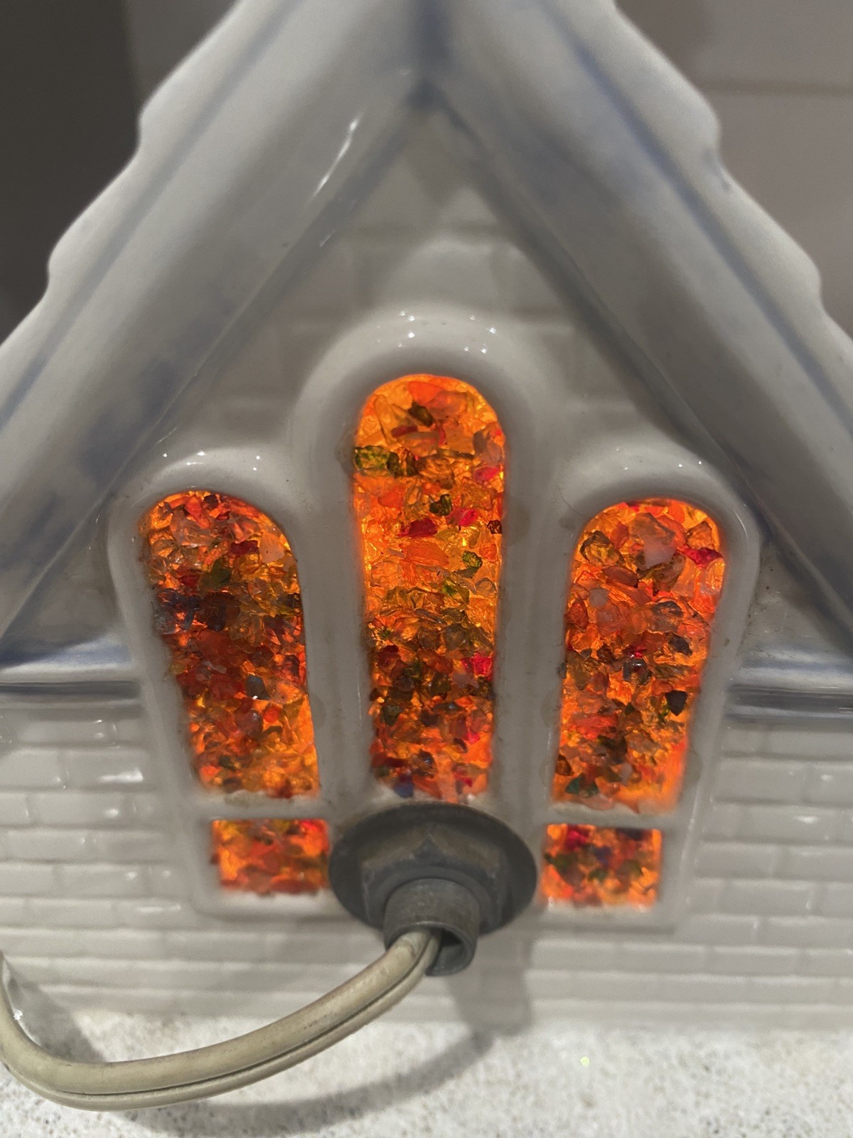 Vintage BYRON MOLDS MCM CERAMIC LIGHTED CHRISTMAS CHURCH PEBBLE WINDOWS 1979