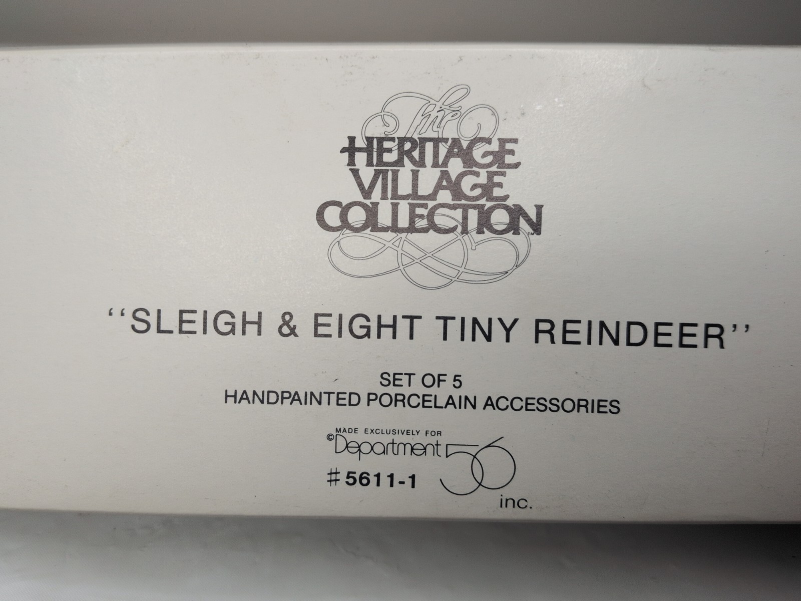 Dept 56 Heritage Village Sleigh and Eight Tiny Reindeer 5611-1 Retired Christmas