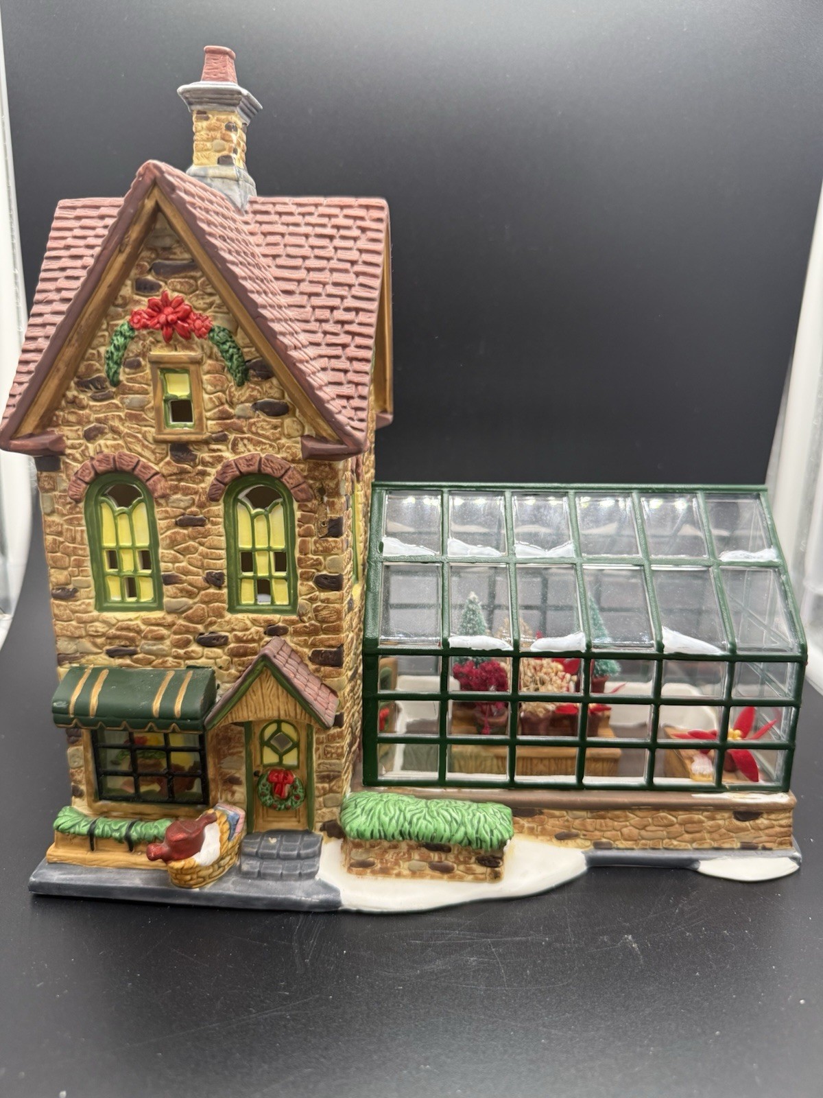 2000 Santa’s Workbench Collection Flowering Pot Flower Shop W/Box