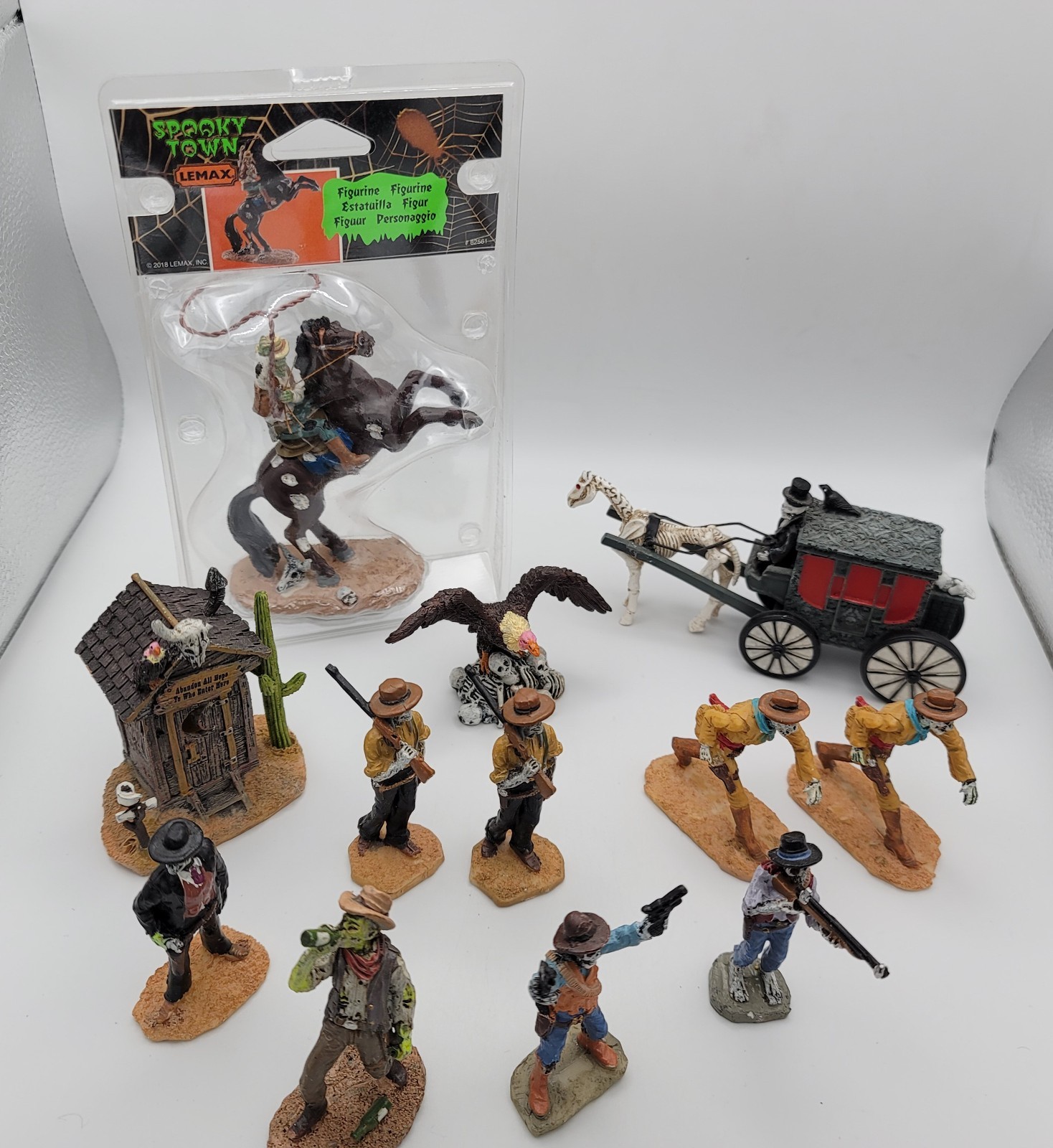 NEW Lemax Spooky Town “Ready For Action” Wild West Halloween 12 Figures