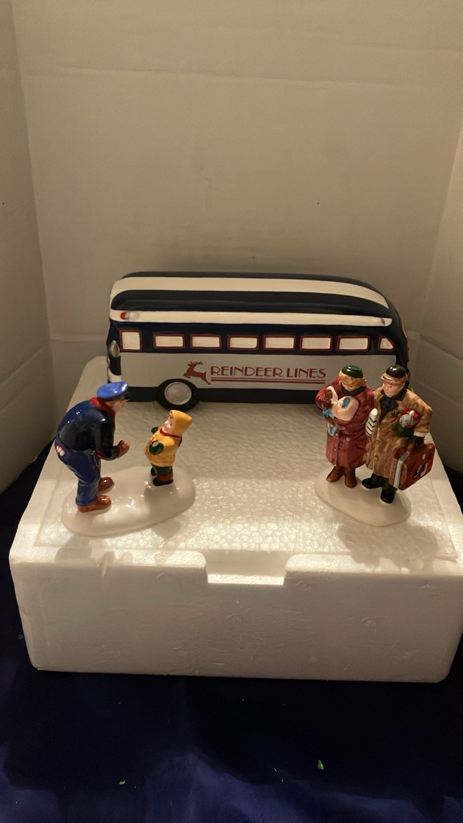 Department 56 Snow Village A Ride on the Reindeer Lines Bus Set of 3 Boxed