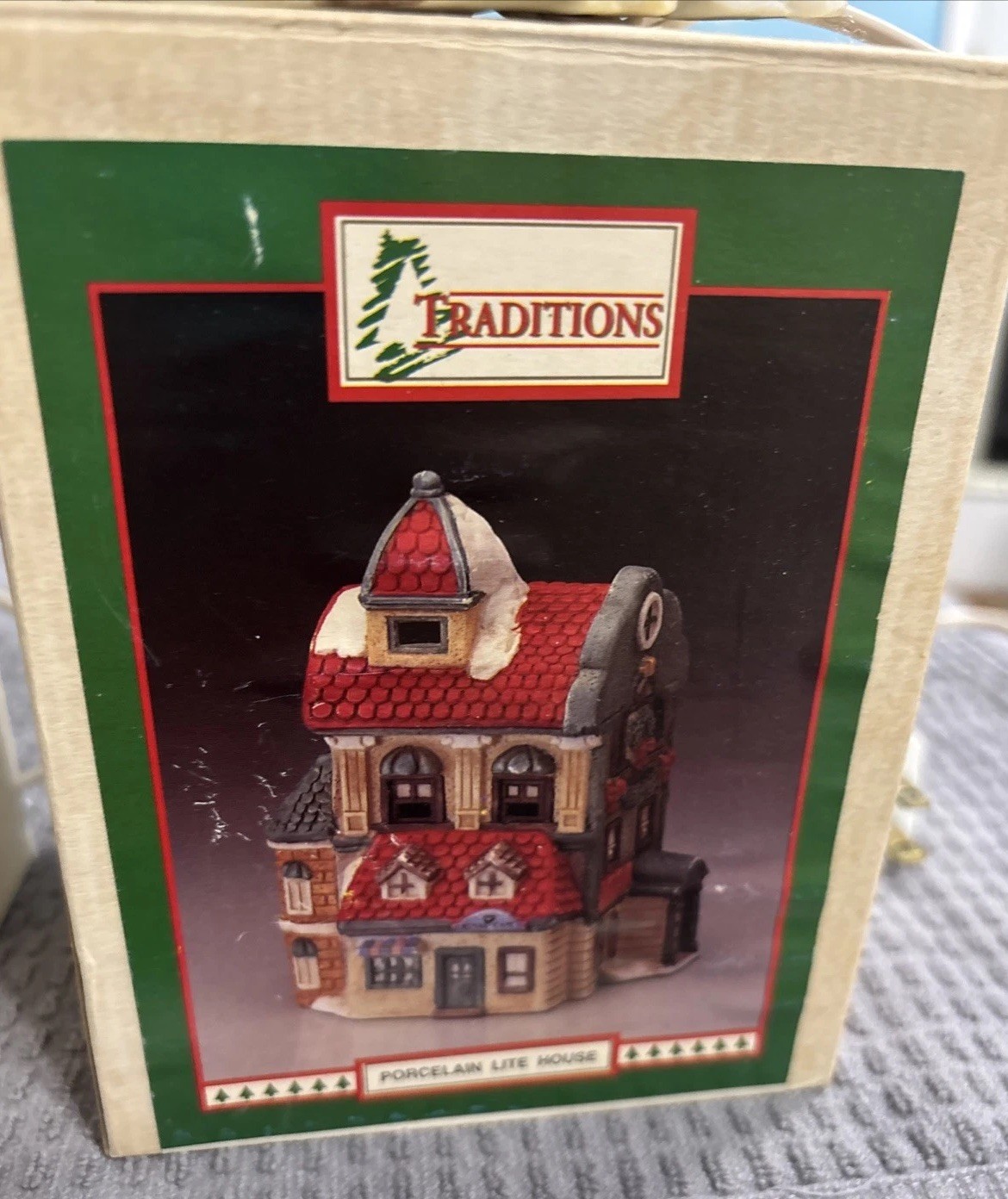 2 Wangs VintageTraditions Holiday Village Village City Hall & Royal Cafe& Hotel