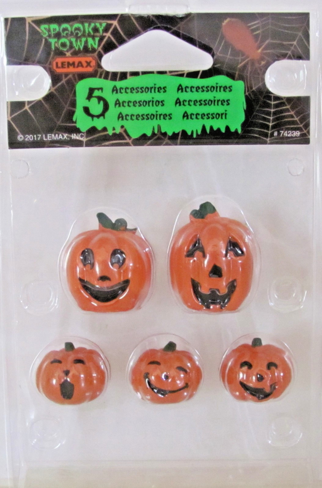 Lemax Spooky Town Accessories – Happy Pumpkin Family, Set of 5 #74239