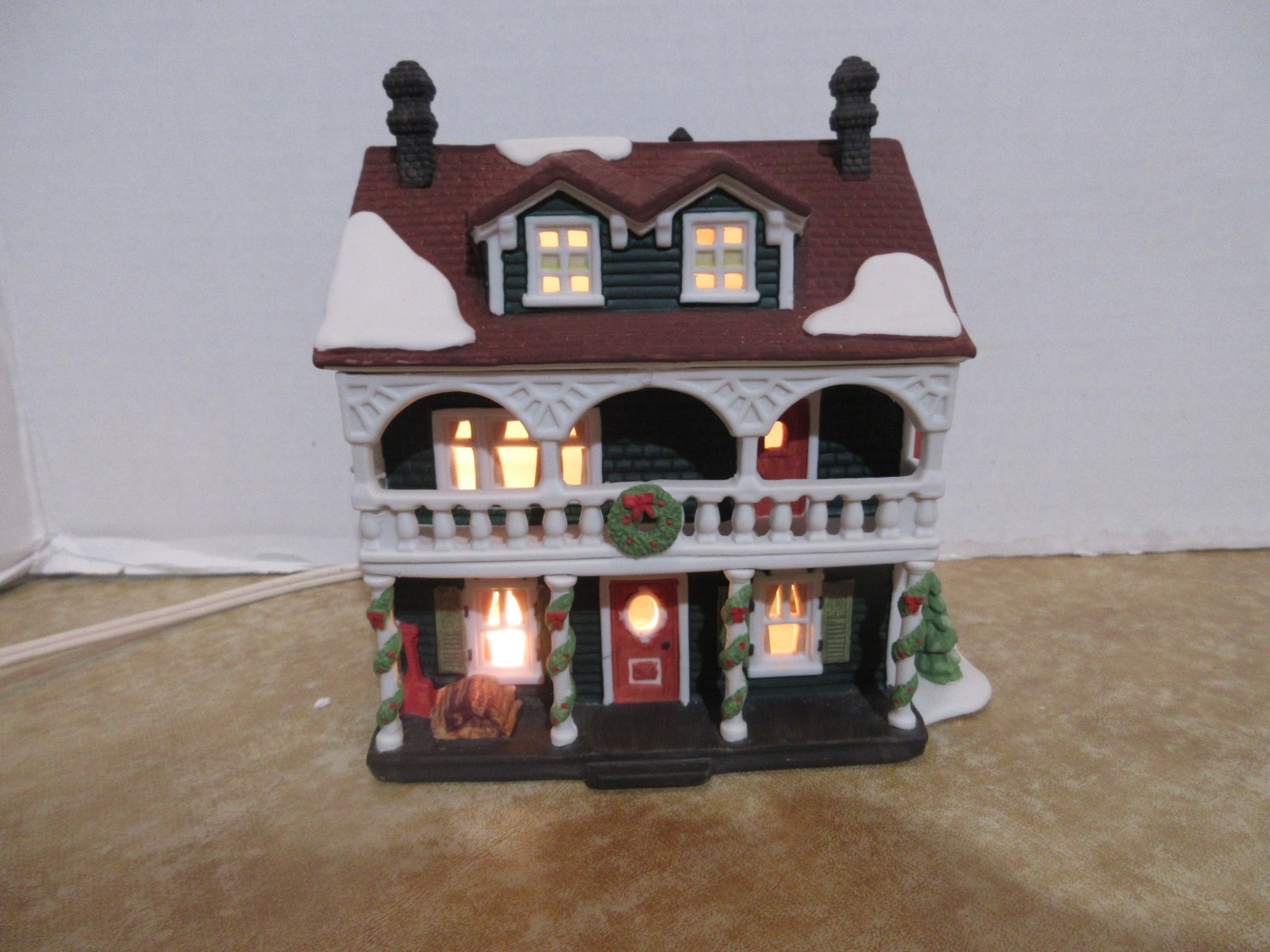 Dept. 56 New England 1990 Captain’s Cottage & Sea Captain & His mates
