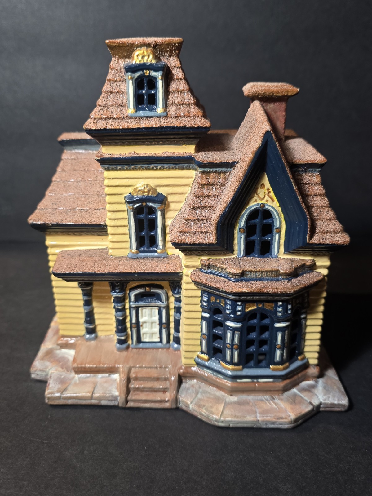 Vintage Ceramic Victorian House Scene Village Byron Molds Hand Painted DE07