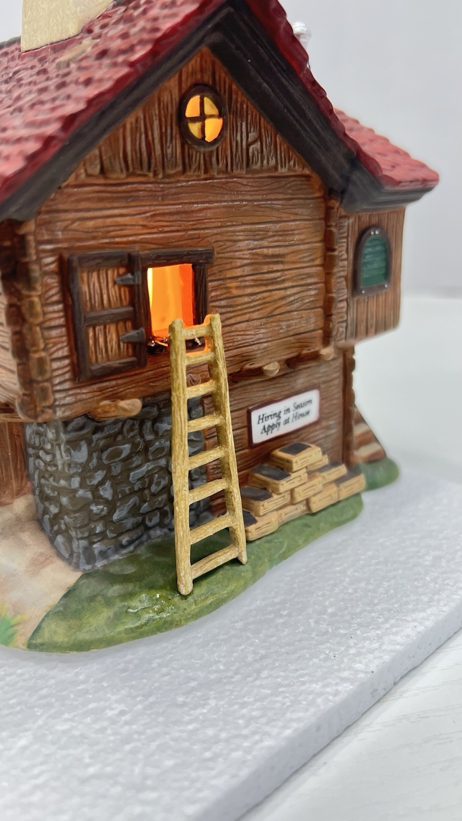 Dept 56 New England Village Series “The Cranberry House” Retired 2000 Complete