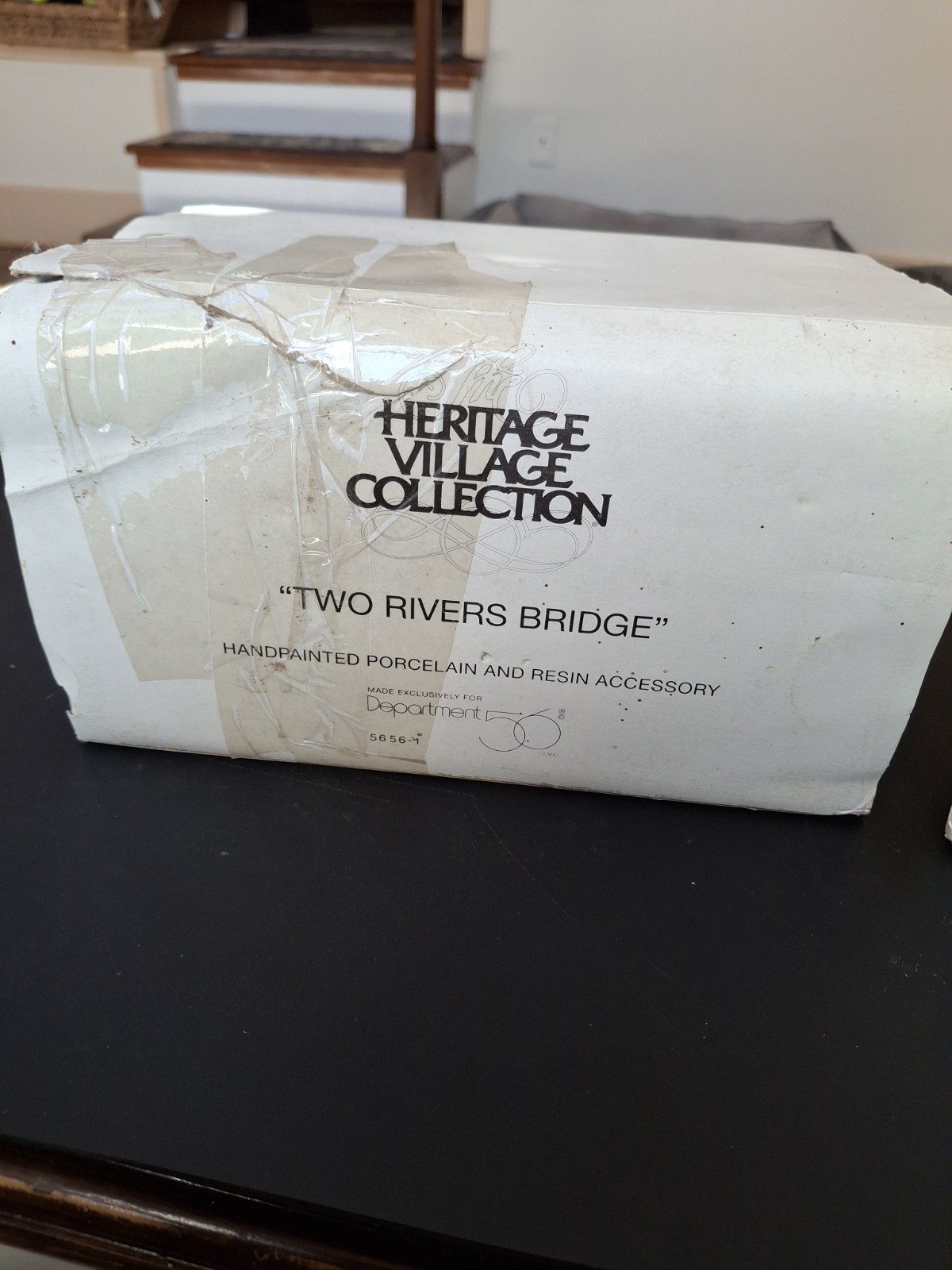2 DEPT 56 Heritage Village Collection Alpine Kukuck Uhren & Two Rivers Bridge