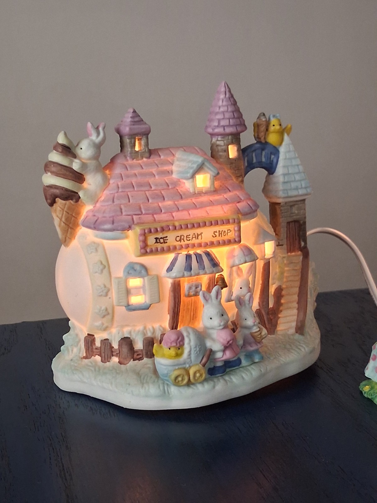 3 House Easter Village Lot w/Box Light Cord School-Ice Cream-Fruit Vtg Venture