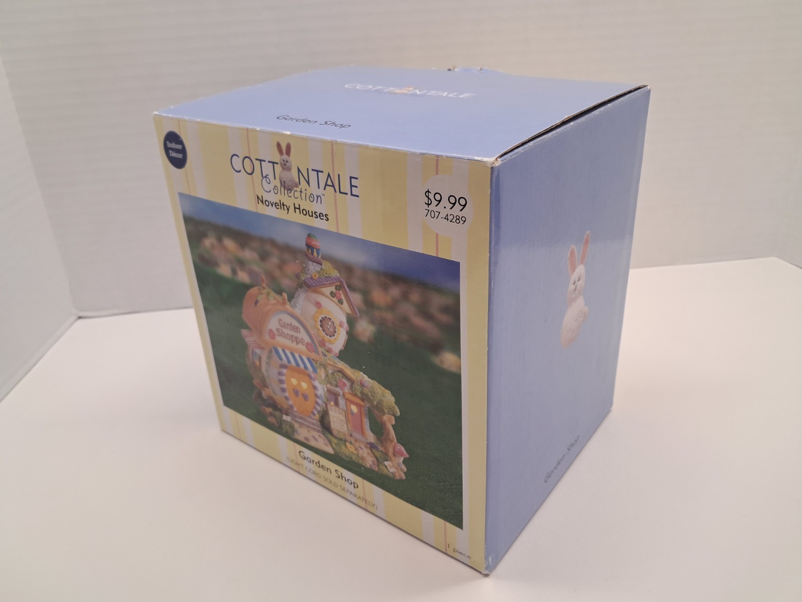 Cottontail Collection Garden Shop With Box 707-4289 Easter Village 2004