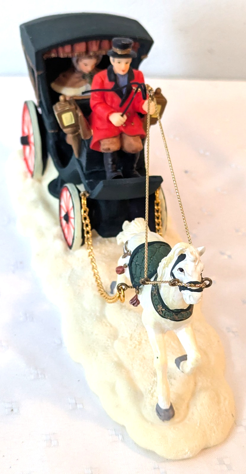 Hand Painted Christmas Carriage – Heartland Valley Village-Resin-Vintage-9x4x3