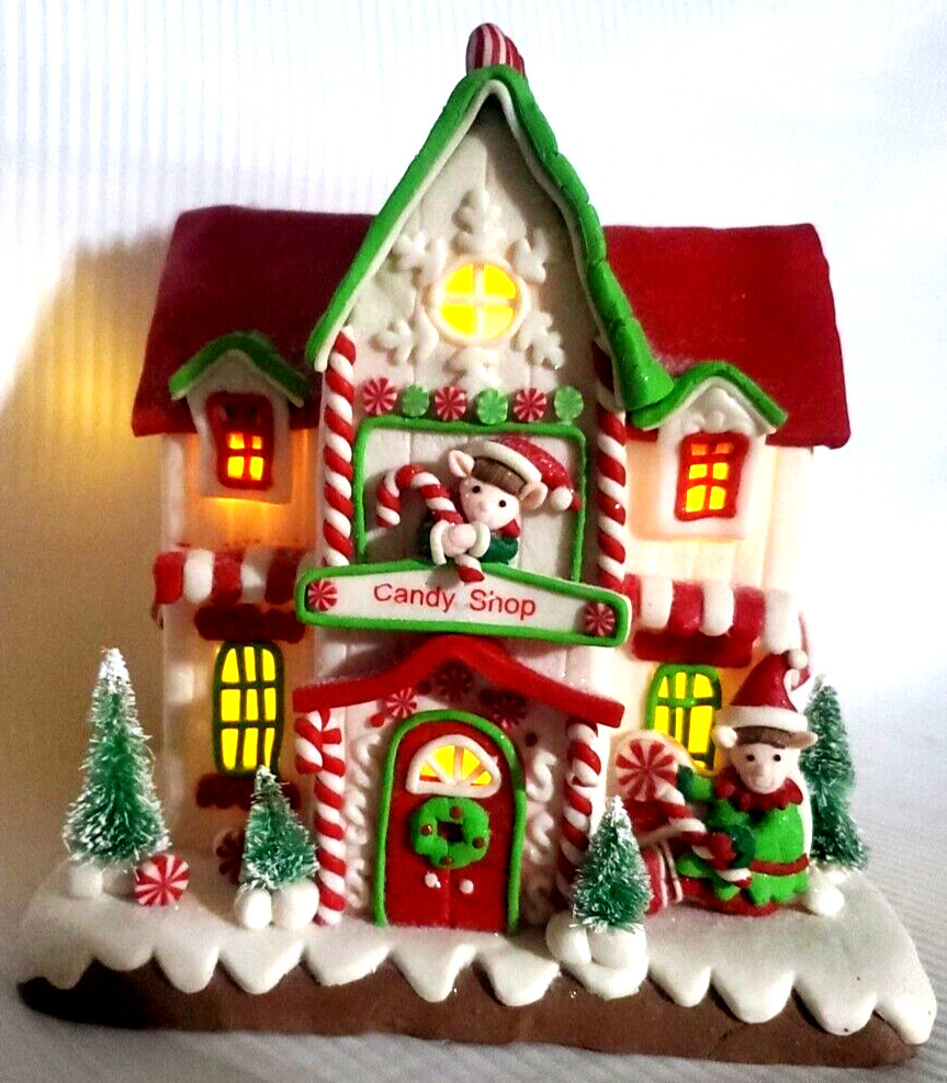 Christmas Candy Shop Light Up House Works 9″W x 7″D x 9″H
