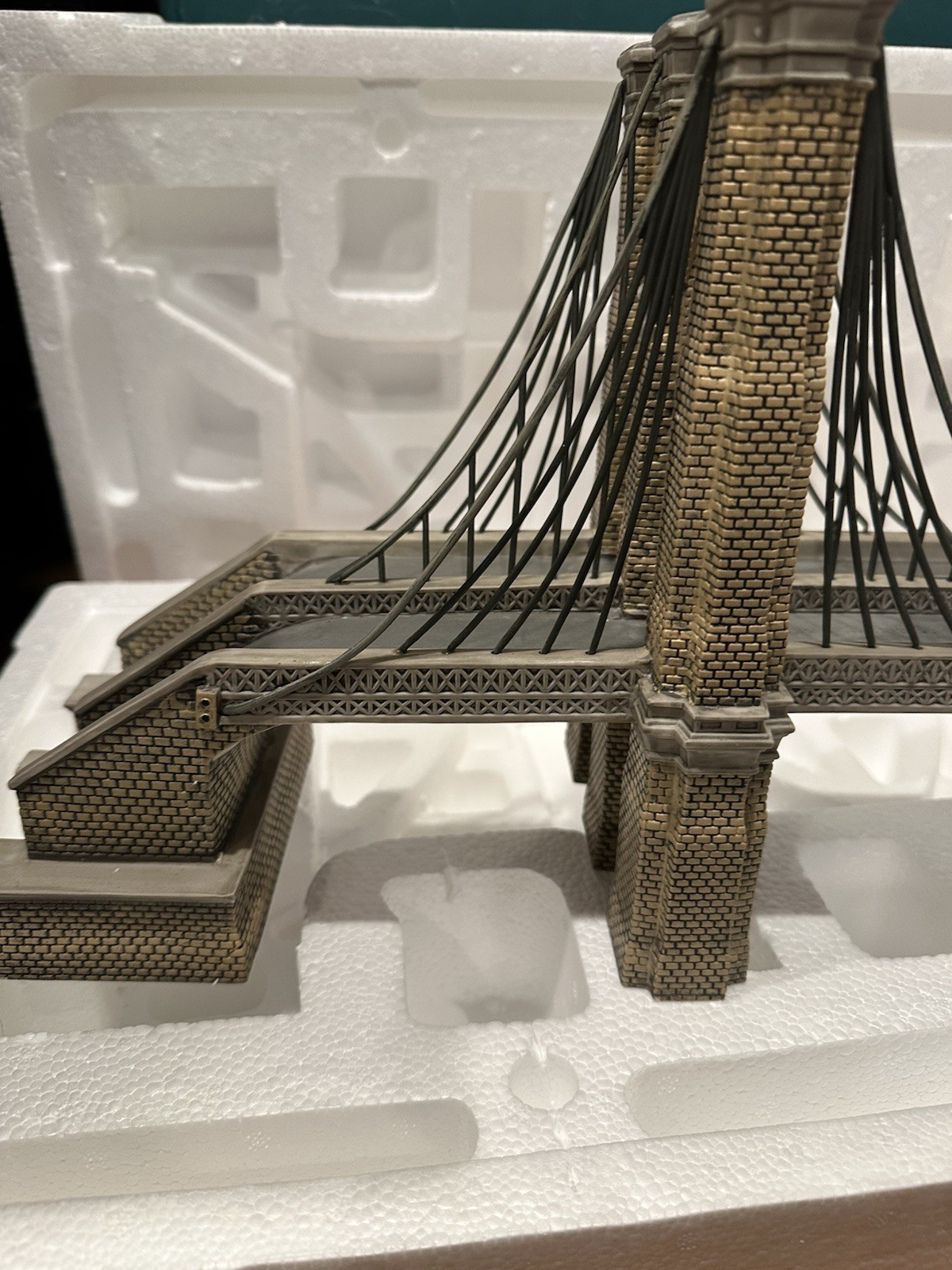 Dept 56 Brooklyn Bridge Historical Landmark Series 59247 Christmas City Village