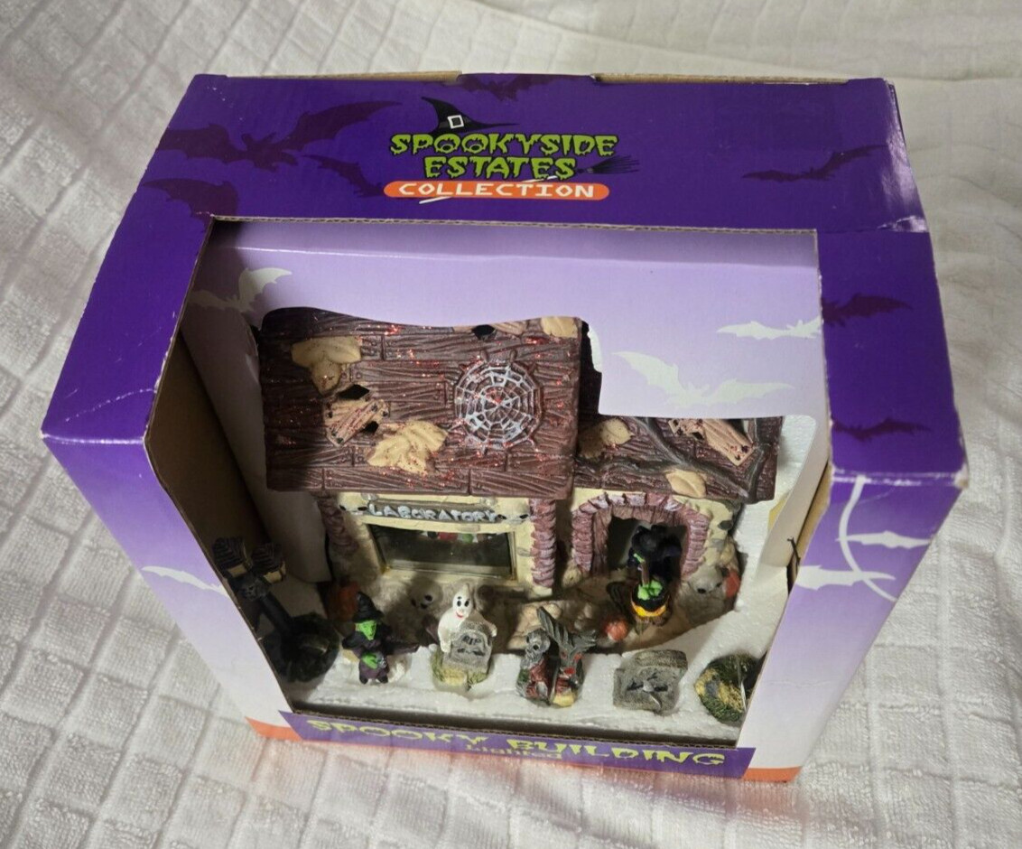 SPOOKY BUILDING LIGHTED Laboratory Halloween VTG Spookyside Estates Collection