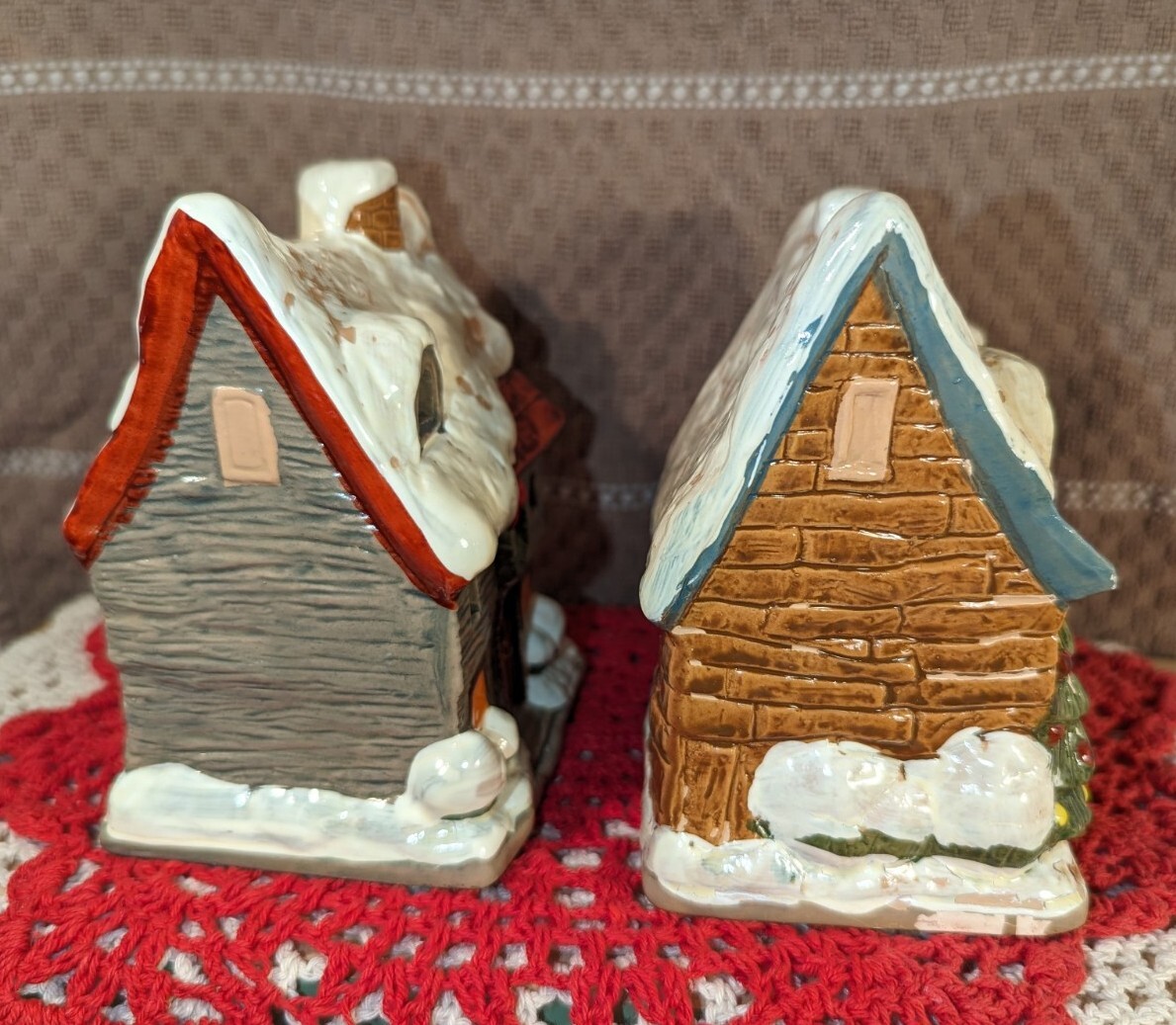 Christmas Village Houses Set Of Two Vintage Painted Taiwan, Can Be Lighted CUTE!