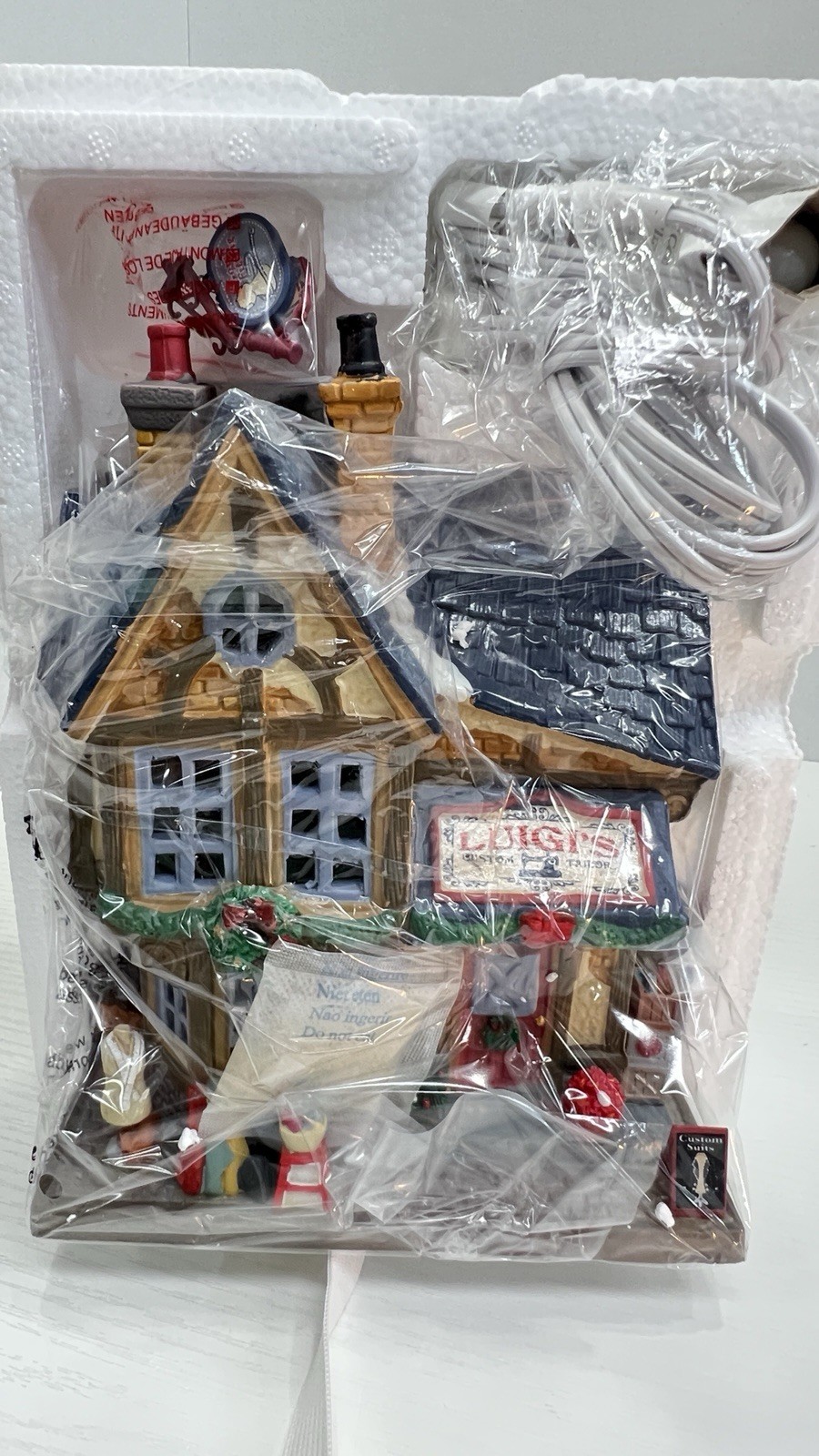 Lemax Holidays & Seasons “Luigi’s Custom Tailor” 35543 Retired 2013 RARE And NEW