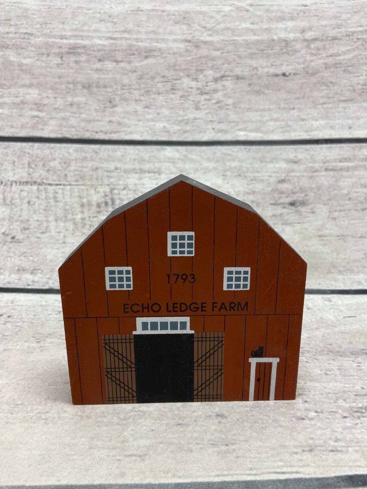Cat’s Meow Villages 1793 Echo Ledge Farm Vermont Barn American Barn Series 1992