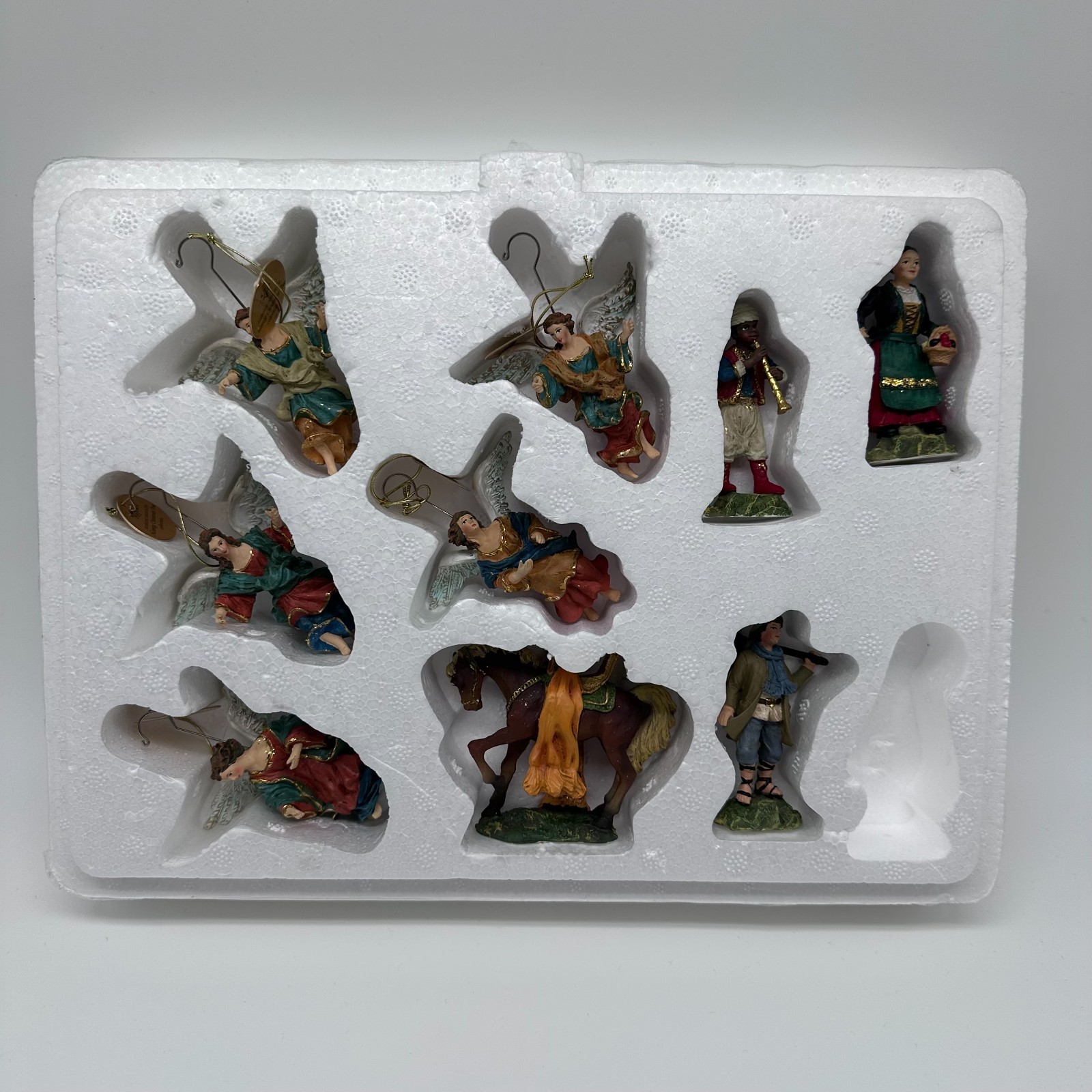Hawthorne Village “The Joy to the World Figurine Set” – Missing One Piece
