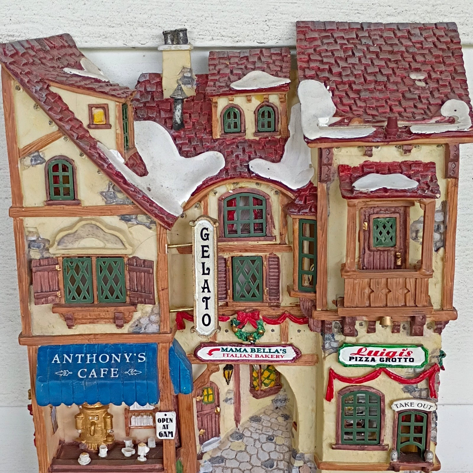 Lemax Lighted Christmas Village Building Italian Cafe Gelato Bakery Pizza Grotto