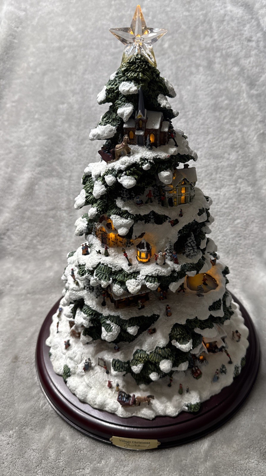 Thomas Kinkade “Village Christmas” Illuminated Tree Works With Batteries