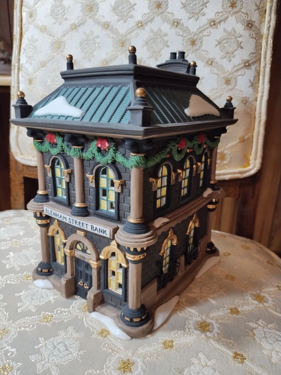 Dept 56 Heritage Village Collection Dickens Village Series “Blenham Street Bank”