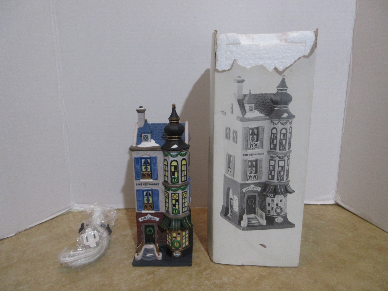 Dept. 56 Heritage Christmas In The City 1996 Cafe Caprice Restaurant #58882