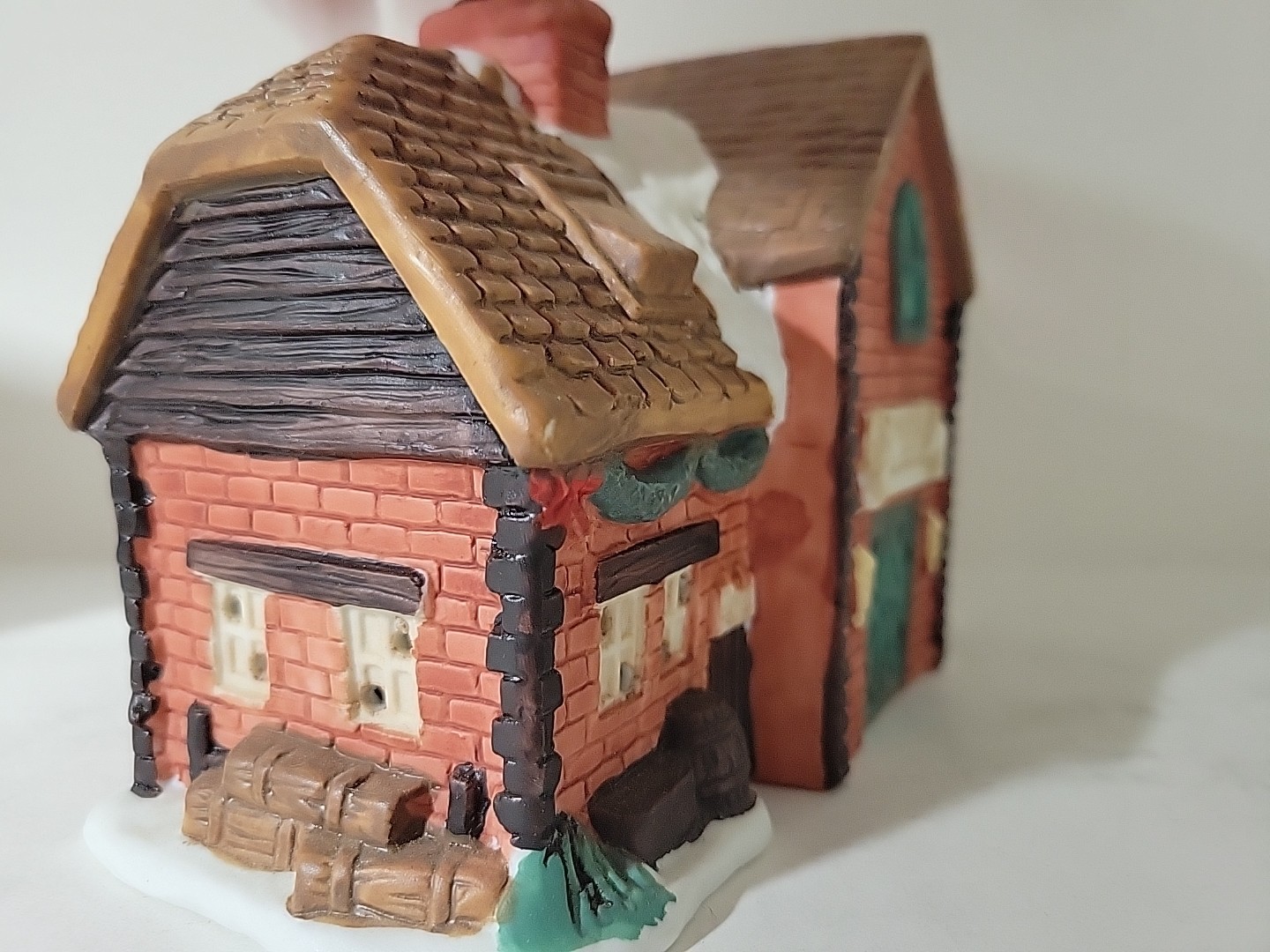 NOMA “Horse Livery” Hearthside Village Porcelain Lighted House 1992 w/Box