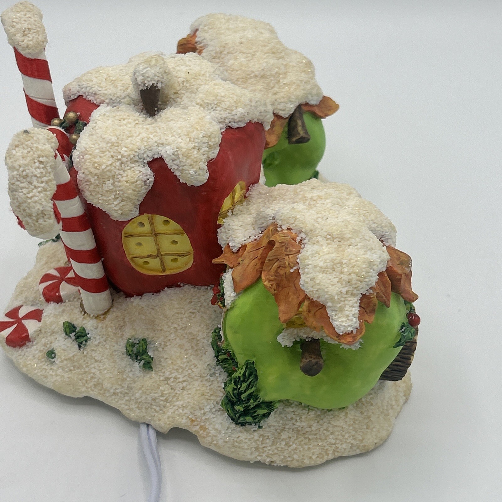 VTG Charming Tails Candy Apple Candy Store Silvestri Village Limited Edition